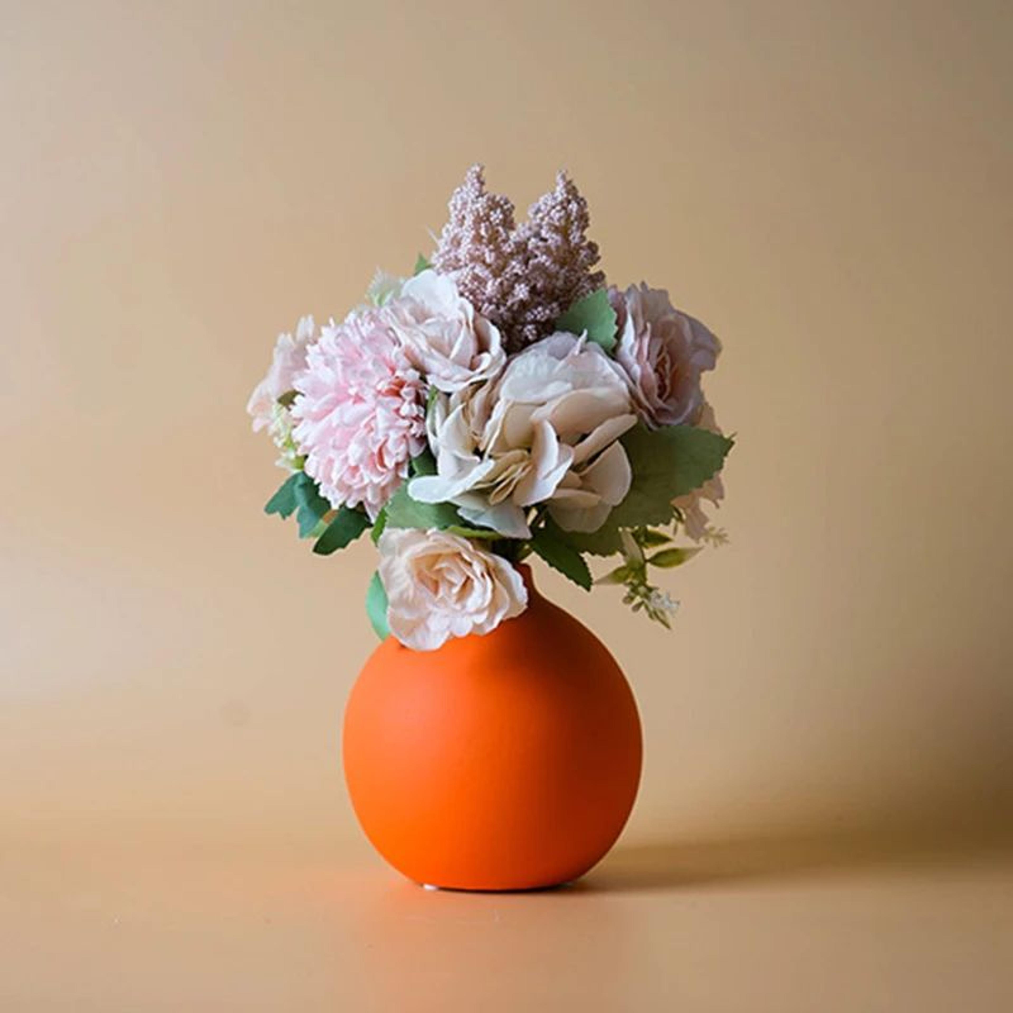 Nordic Ceramic Vase With Small Bottleneck 2