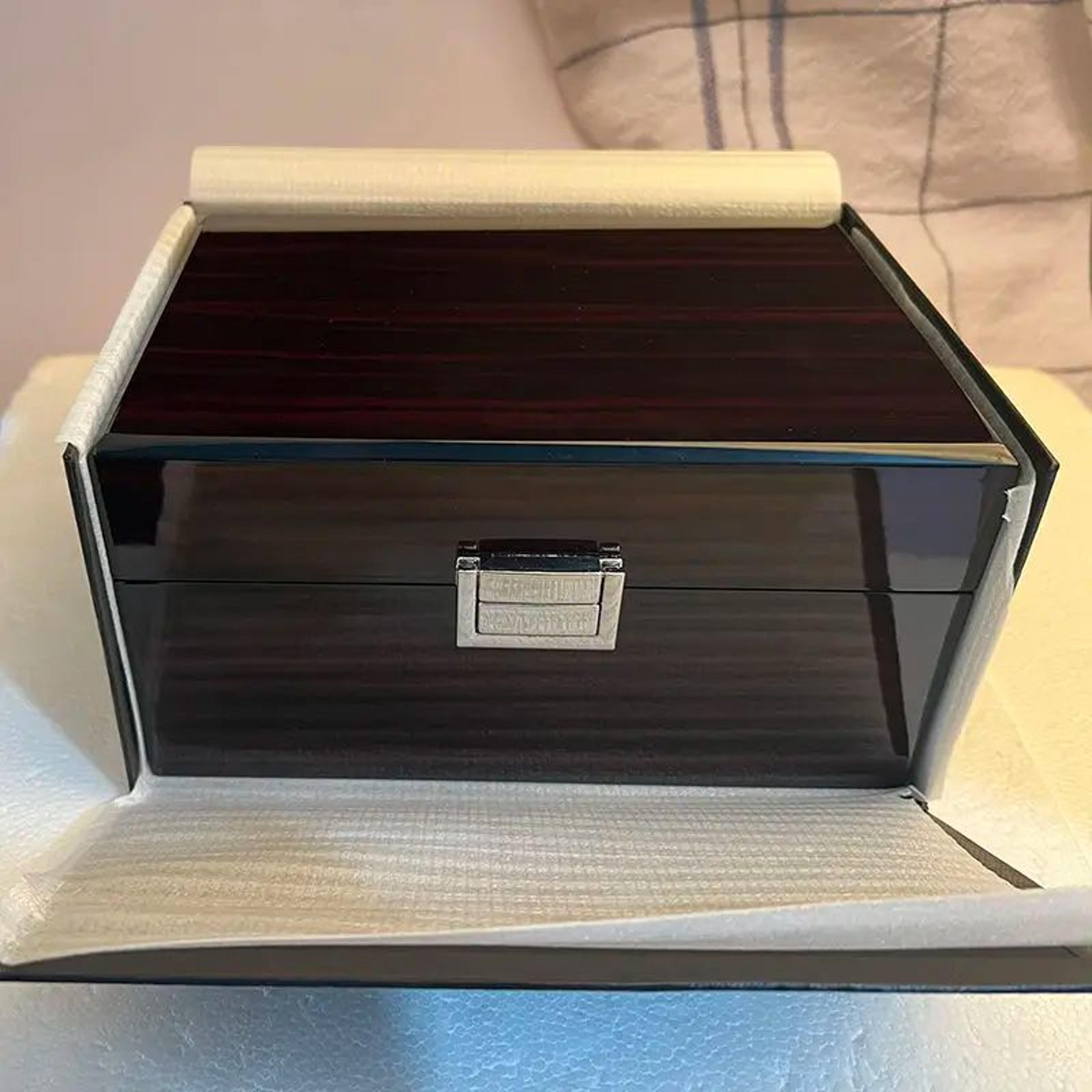 Premium Solid Wood Watch And Jewelry Storage Display Box 2