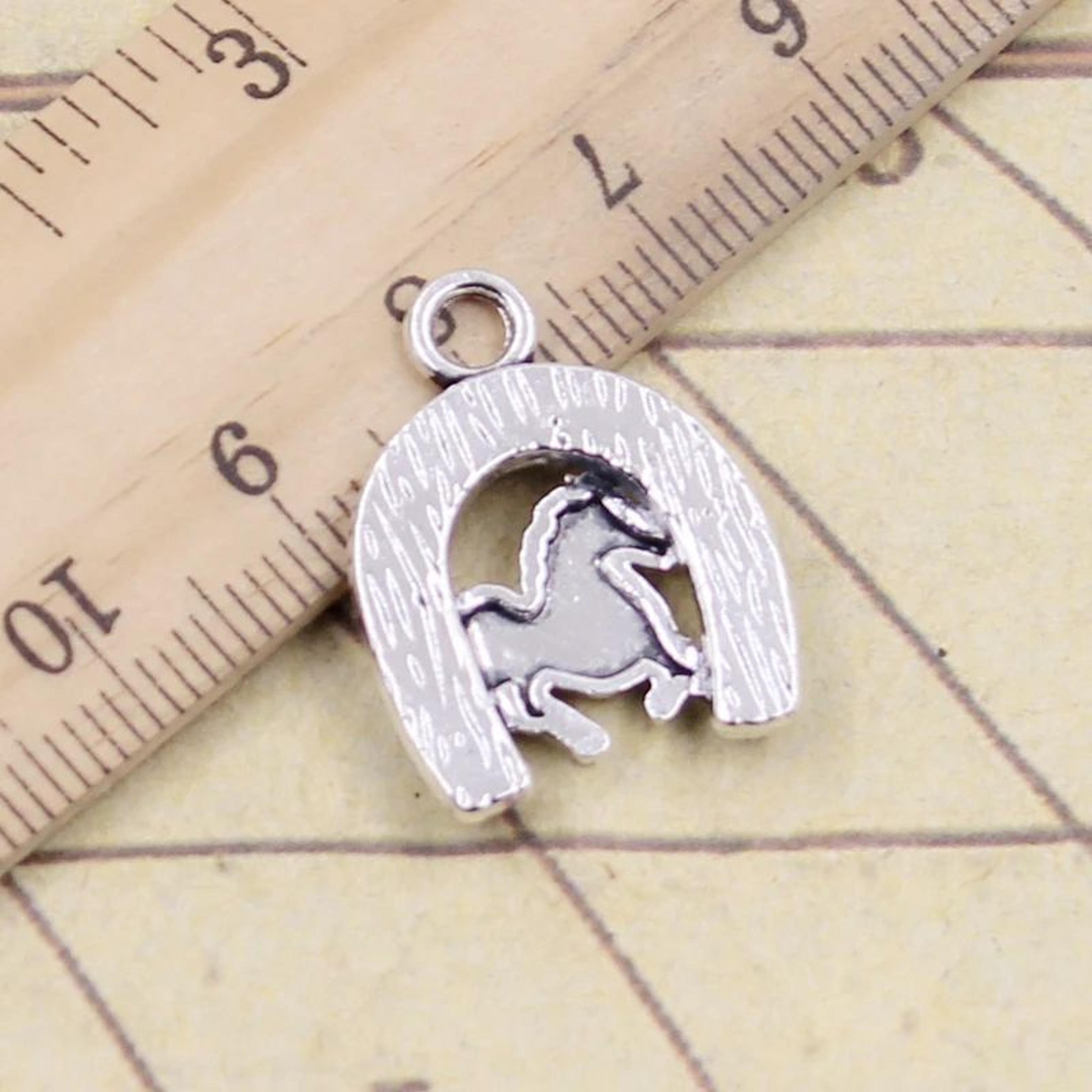 10pcs Antique Silver Color Horse Horseshoe Charms For DIY Jewelry 1