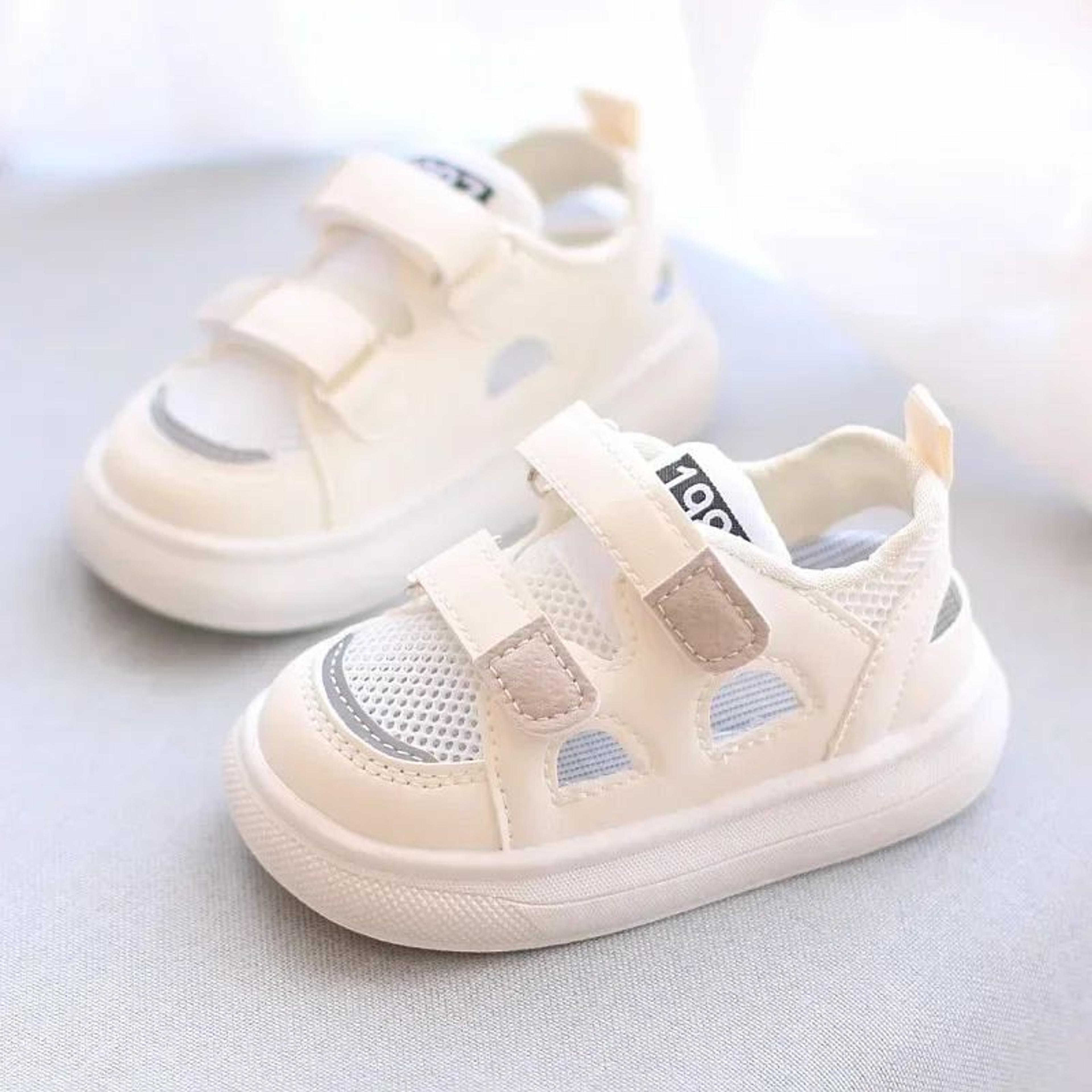 boys summer sports sandals with hollow design for toddlers