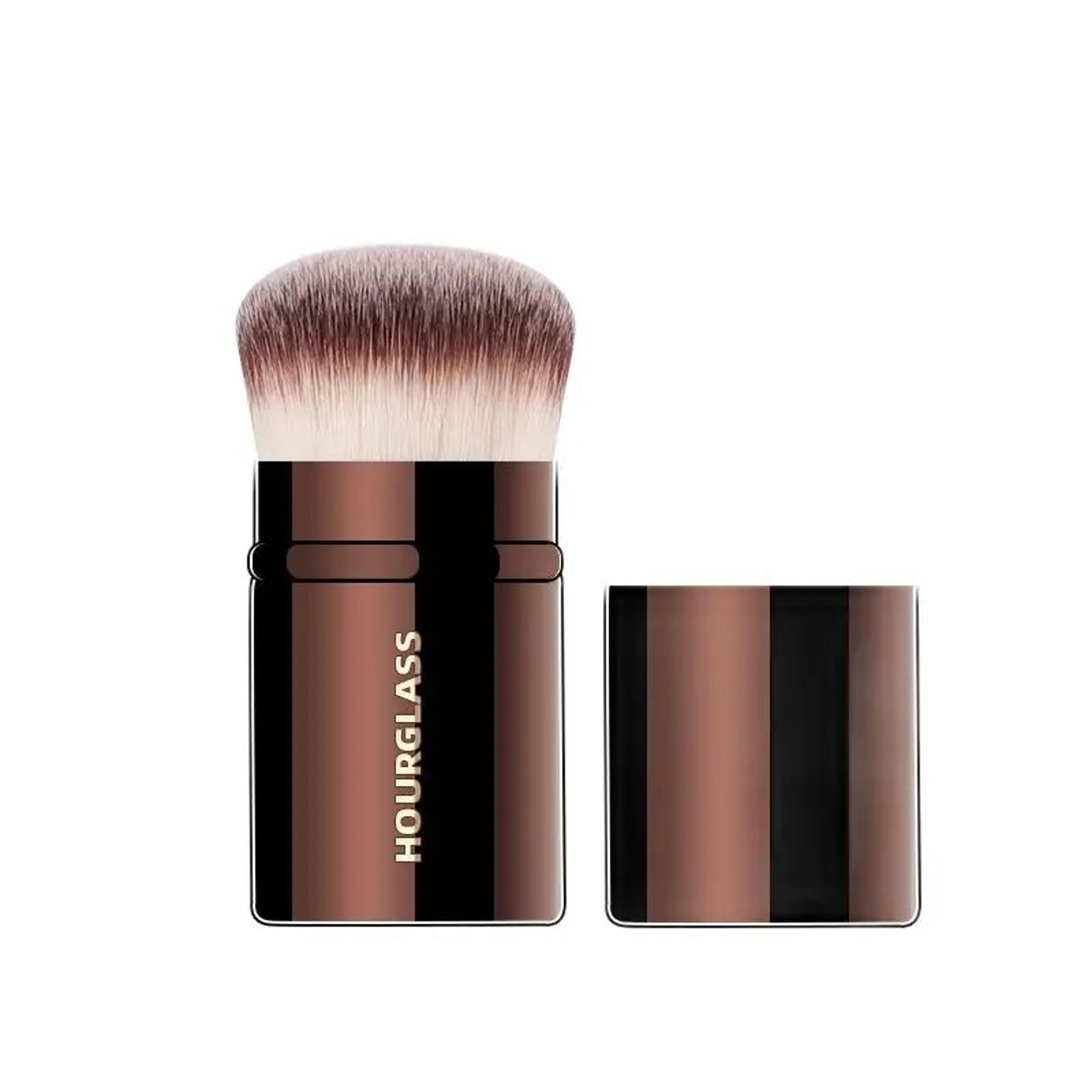 Retractable Blush Brush With Soft Fiber Bristles For Everyday Makeup 6