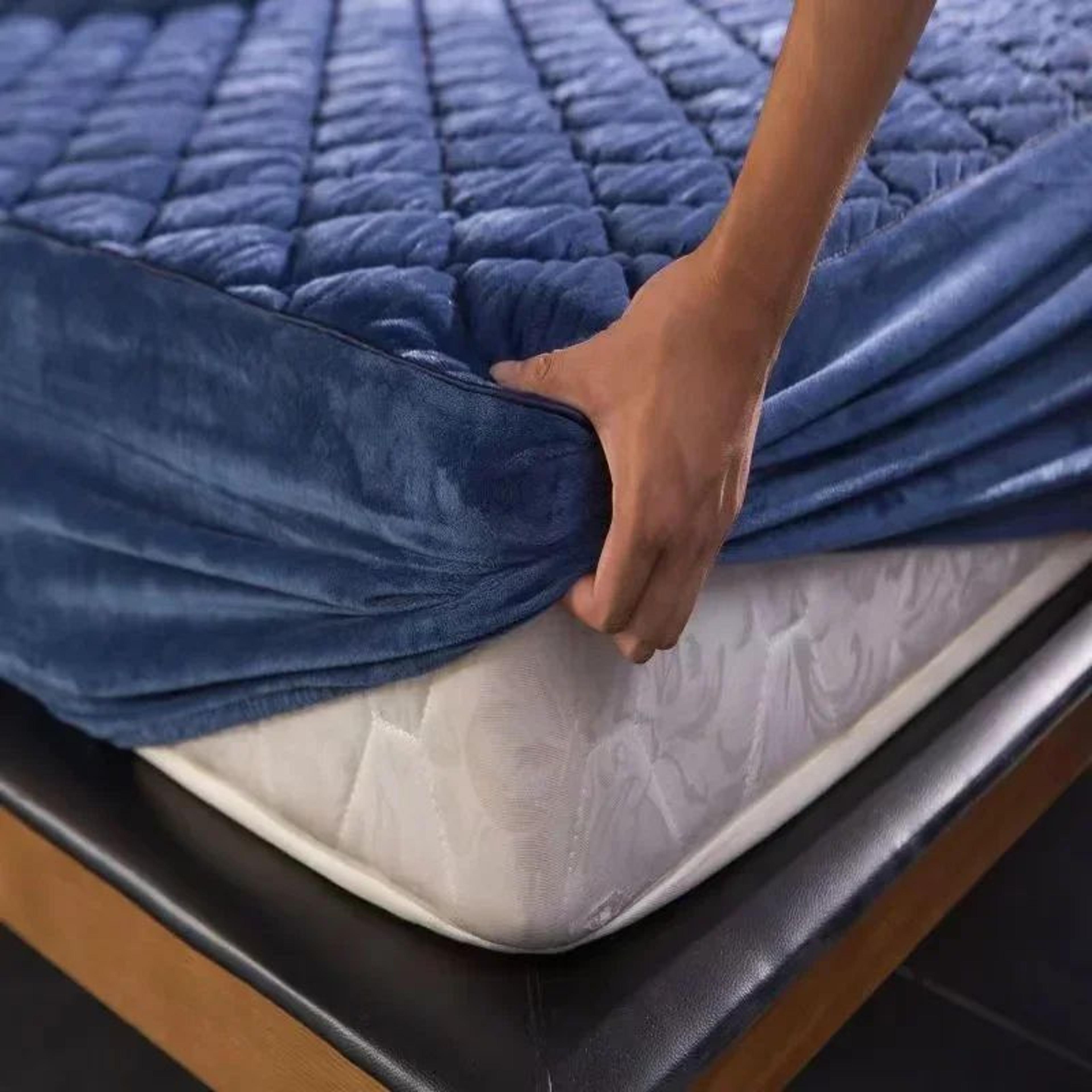 soft crystal velvet quilted fitted mattress cover for cozy bedding