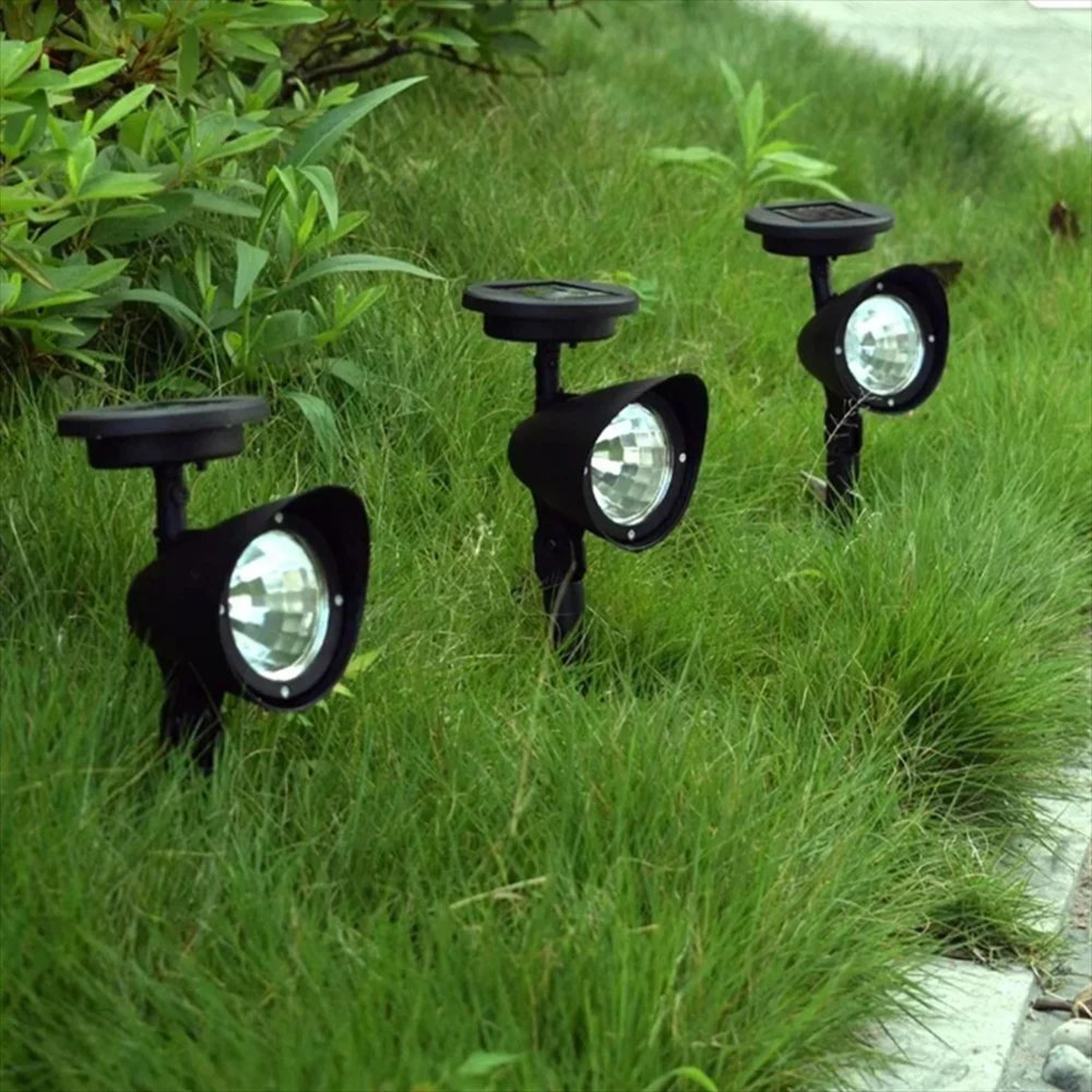 Solar LED Garden Spotlight IP65 Outdoor Landscape Light For Lawn Courtyard Pathway 4