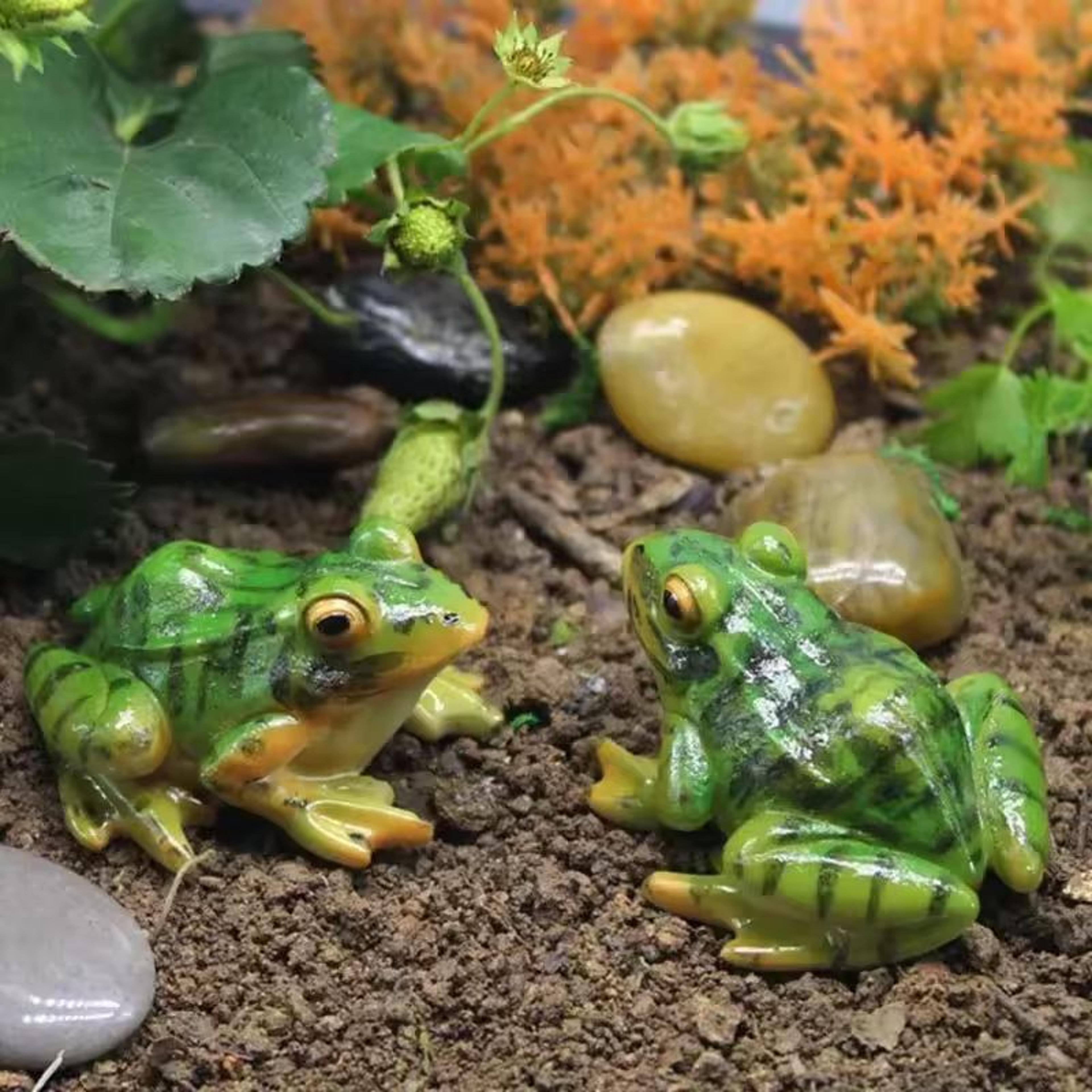 Charming Frog Resin Garden Ornament  Mini Landscape  Bonsai Decoration 0