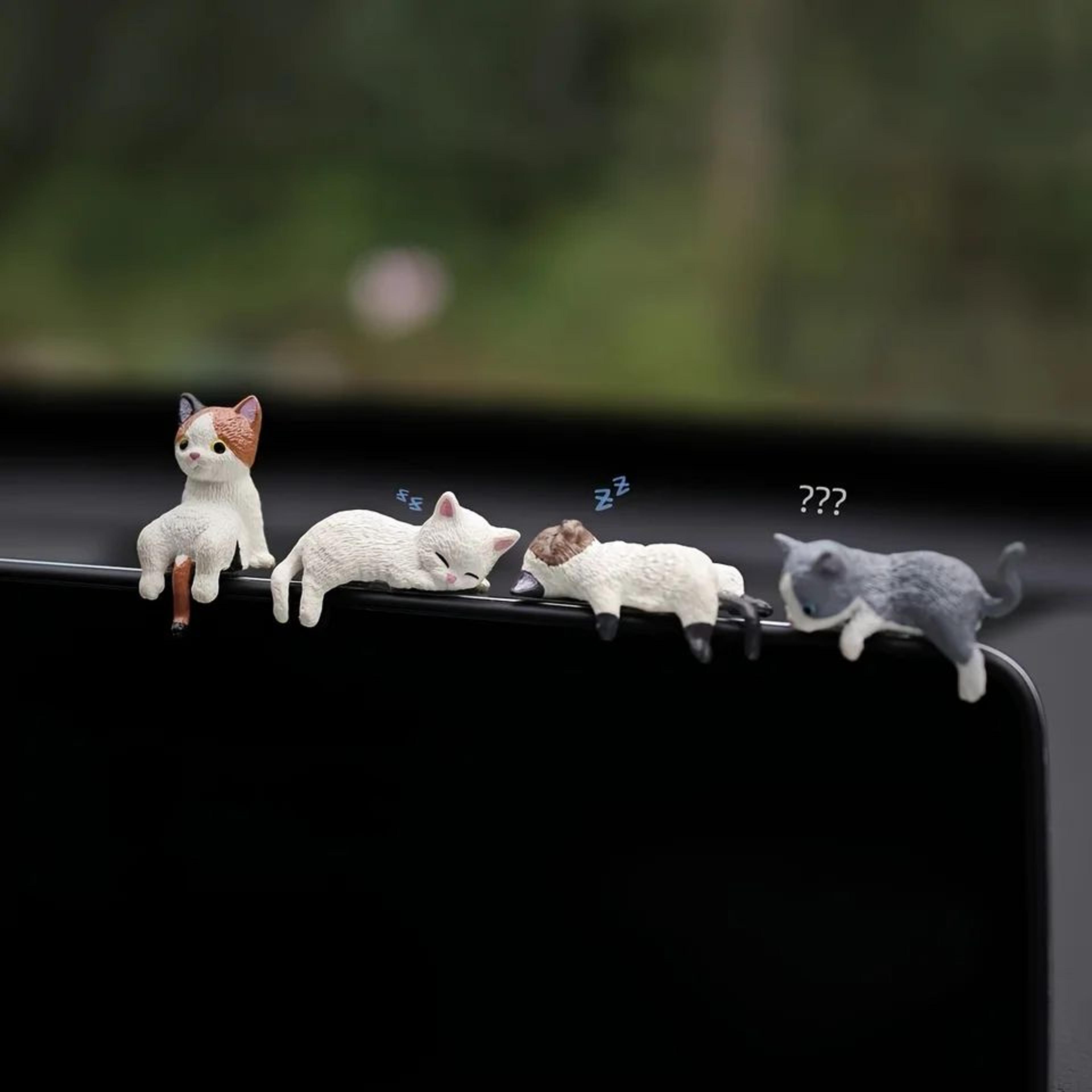 Sleepy Cat Car Ornament Set 4PCS  Cute Cat Car Ornament For Car Dashboard Decor  Rearview Mirror De 0