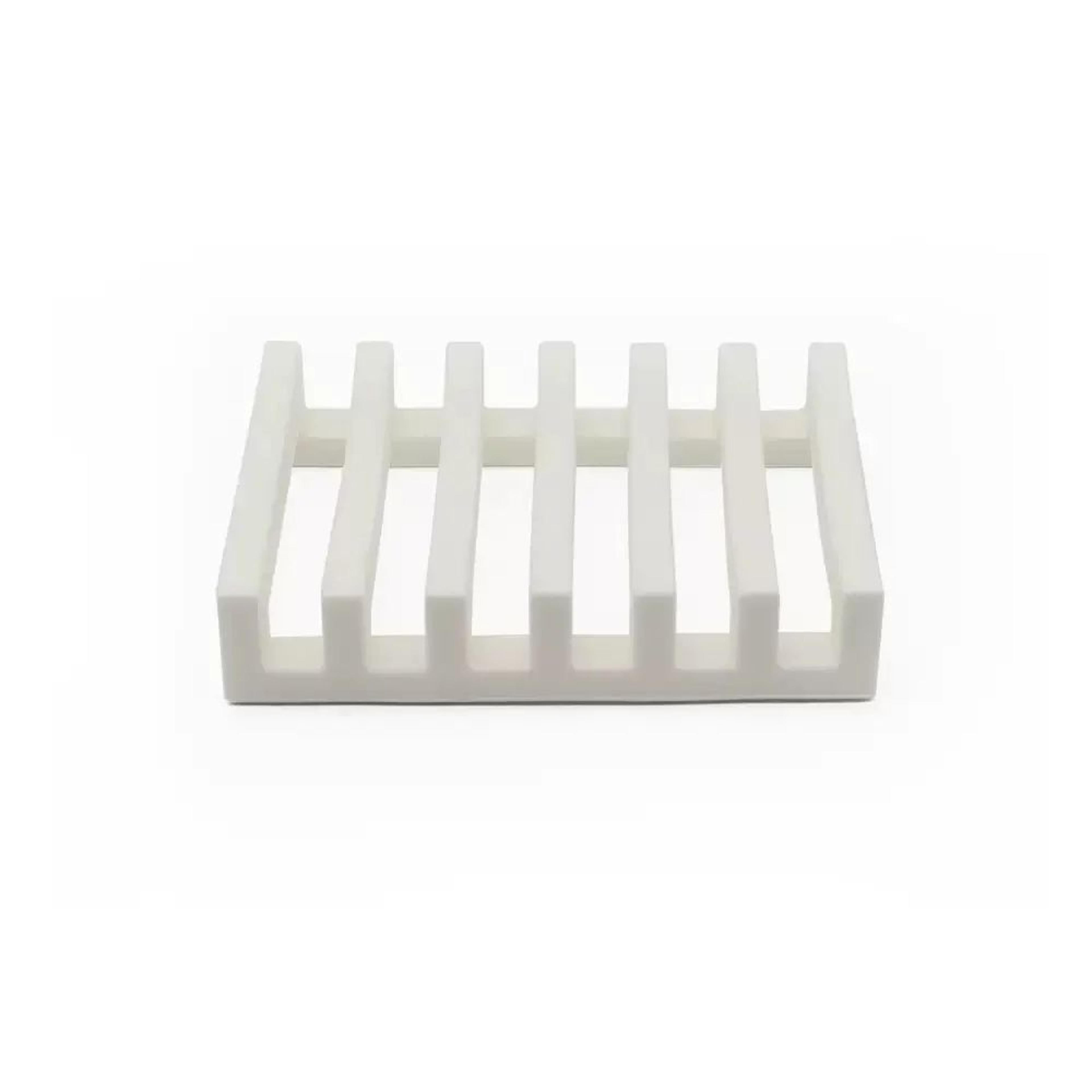 Silicone SelfDraining Soap Dish Tray NonSlip Soap Saver For Shower Sink  Bathtub 7