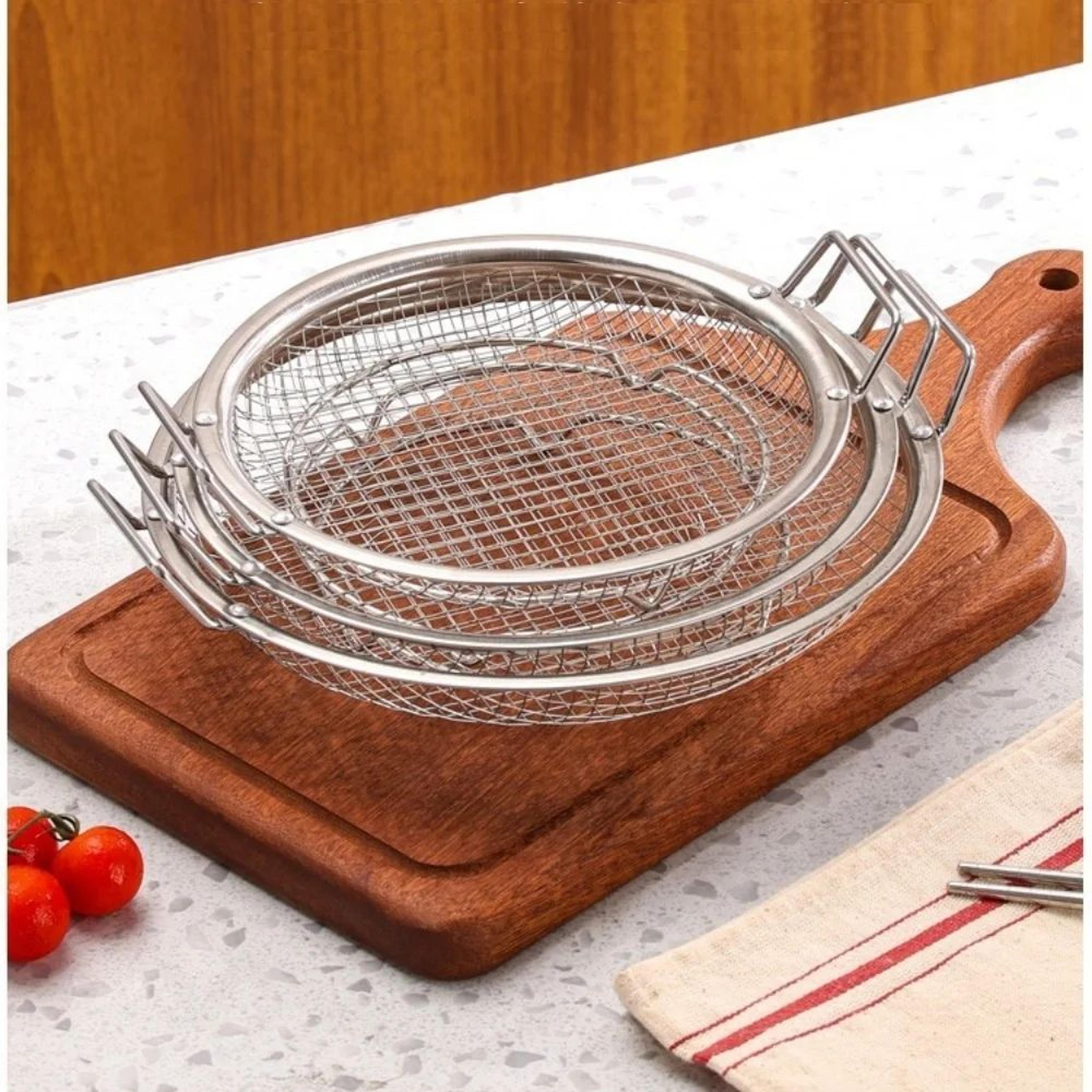 Stainless Steel Fine Mesh Strainer Basket EasyClean Kitchen Sieve For Frying Draining  Filtering 2