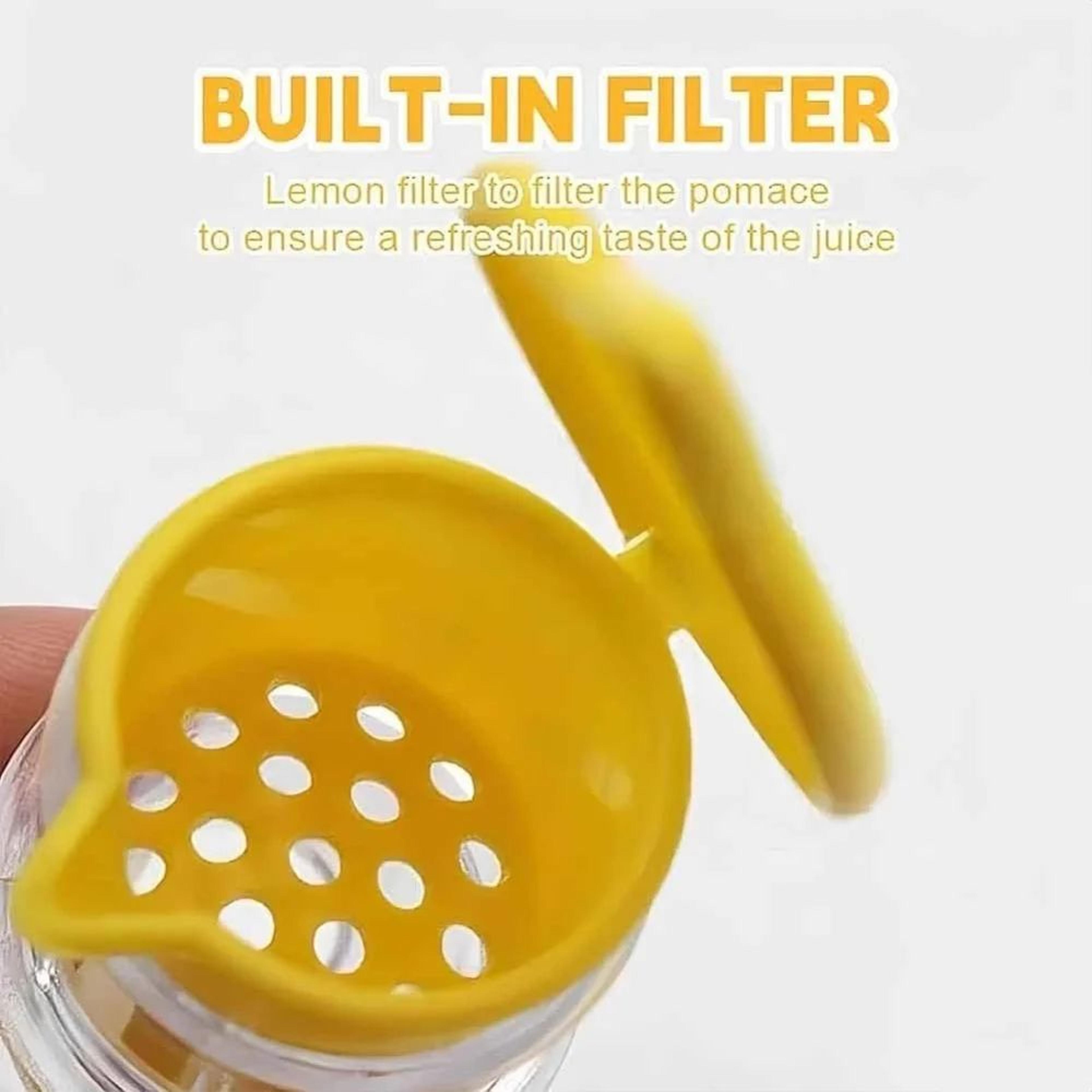 FreshSeal Manual Citrus Juicer With Lid  Mini Lemon Squeezer  Portable Citrus Press 3