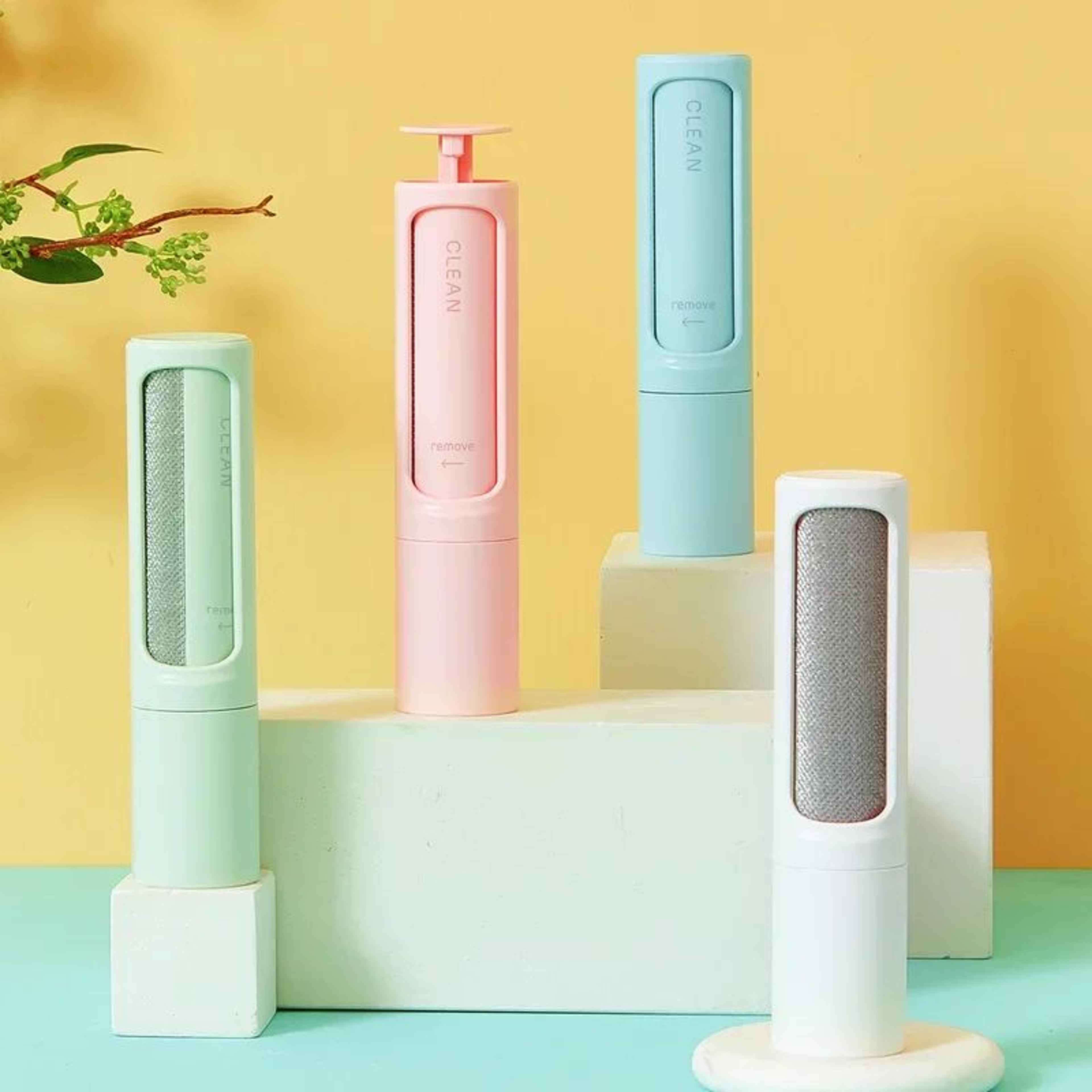 Reusable Pet Hair Remover Brush  SelfCleaning Lint Roller For Clothes And Furniture 1