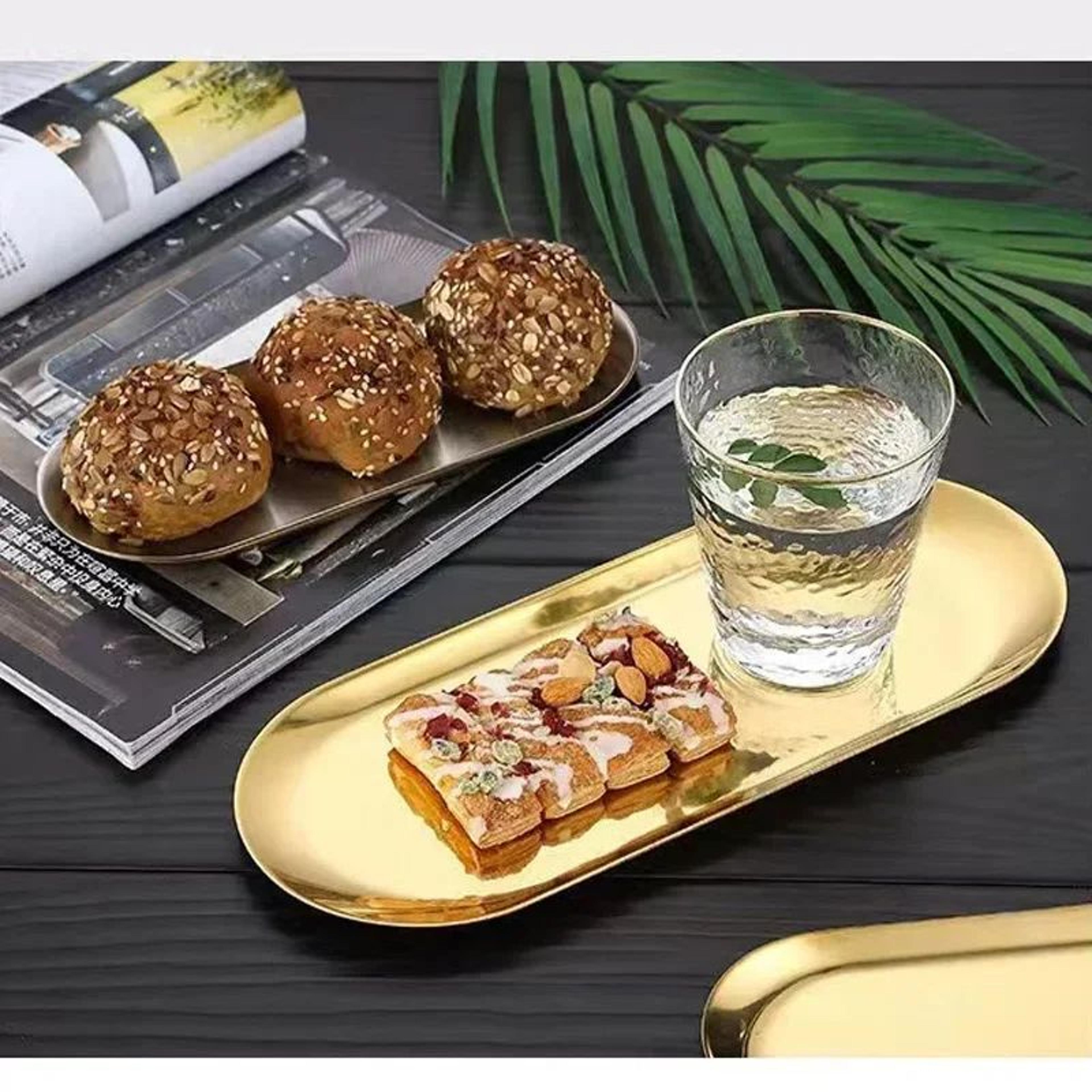 Nordic Oval Gold Stainless Steel Serving Tray For Snacks Desserts  Vanity Storage 2