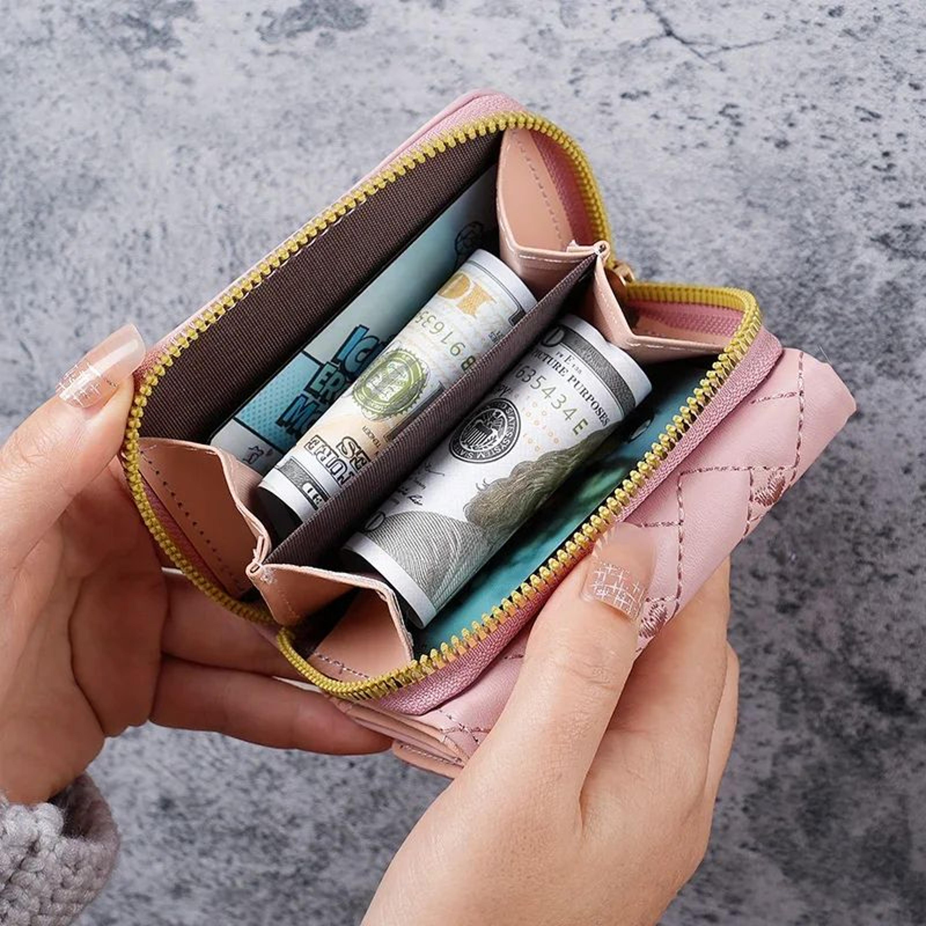 Classic Trifold PU Leather Heart Wallet  Compact Womens Card  Coin Organizer 4