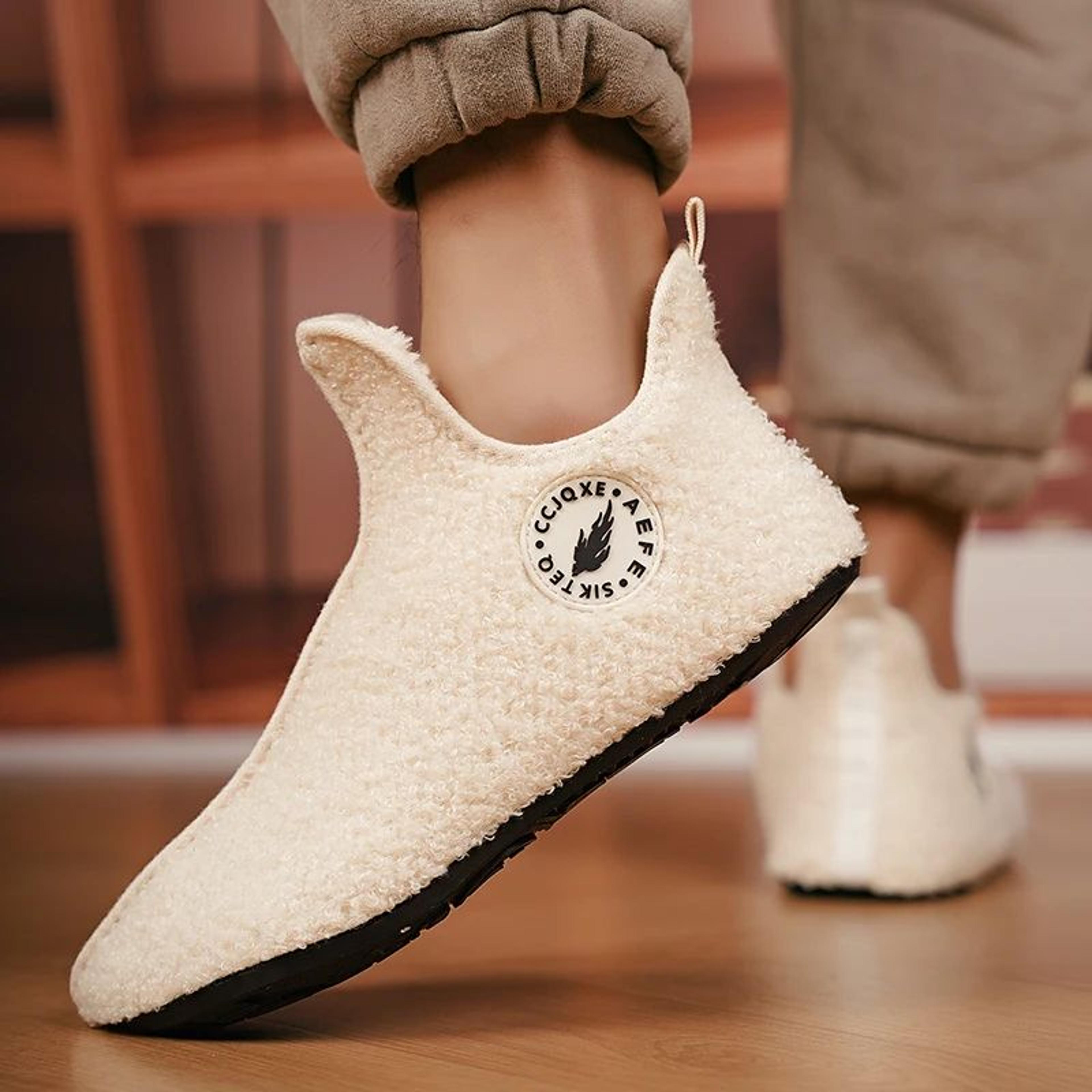CozyGrip Mens Winter Slippers  Warm NonSlip House Slippers For Couples 3