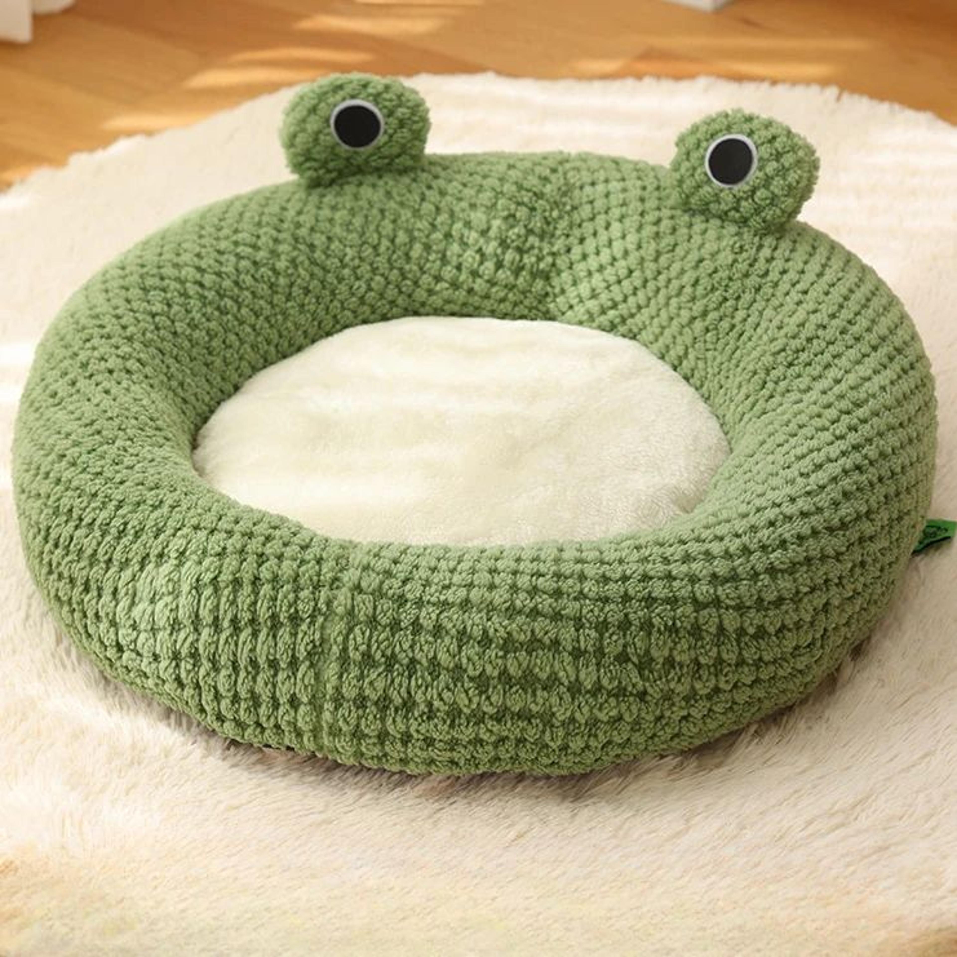 Plush Frog Cozy Pet Nest Warm SemiEnclosed Dog  Cat Bed 2