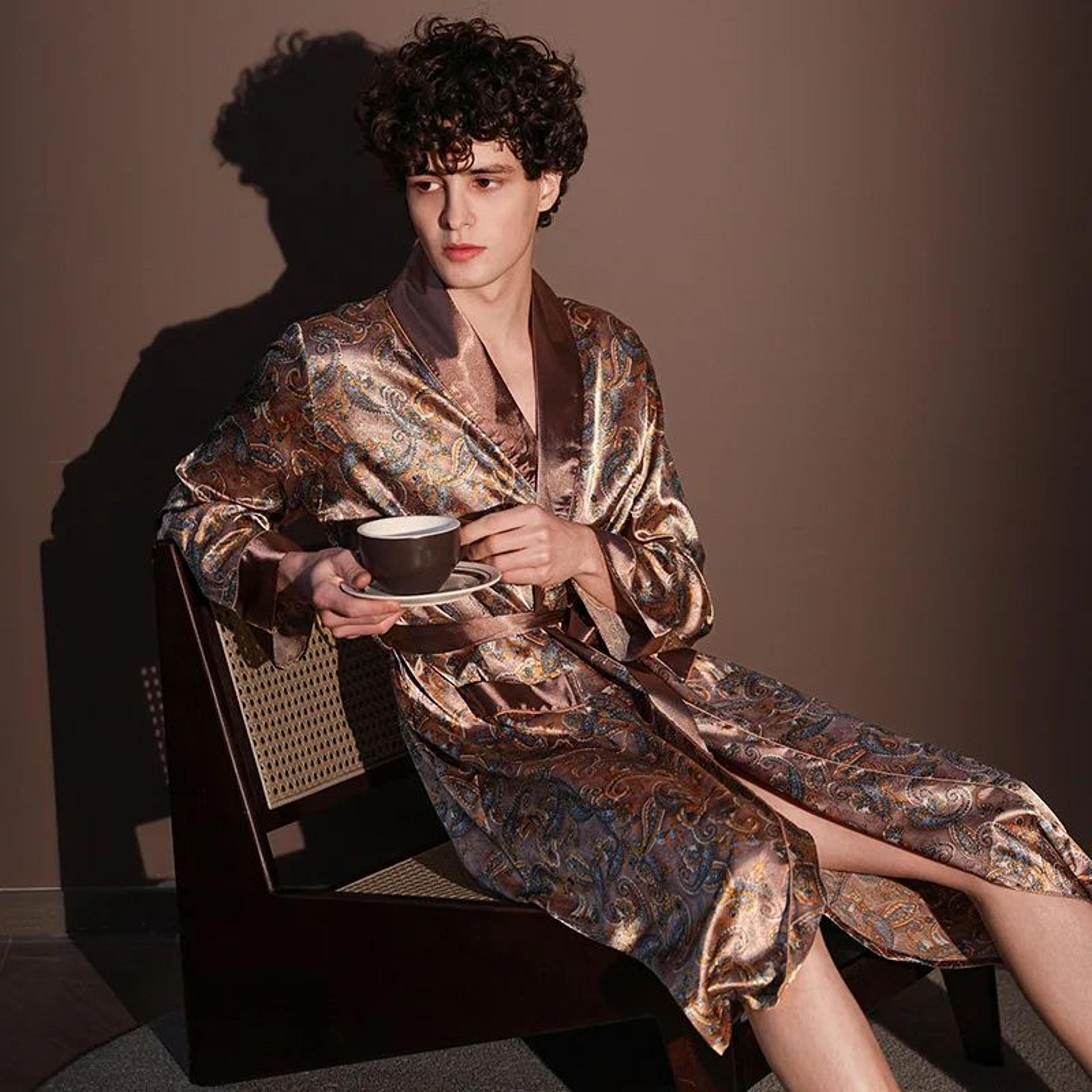 IceSilk Luxe Mens Lightweight Summer Robe  Breathable Printed Bathrobe  Loungewear 2