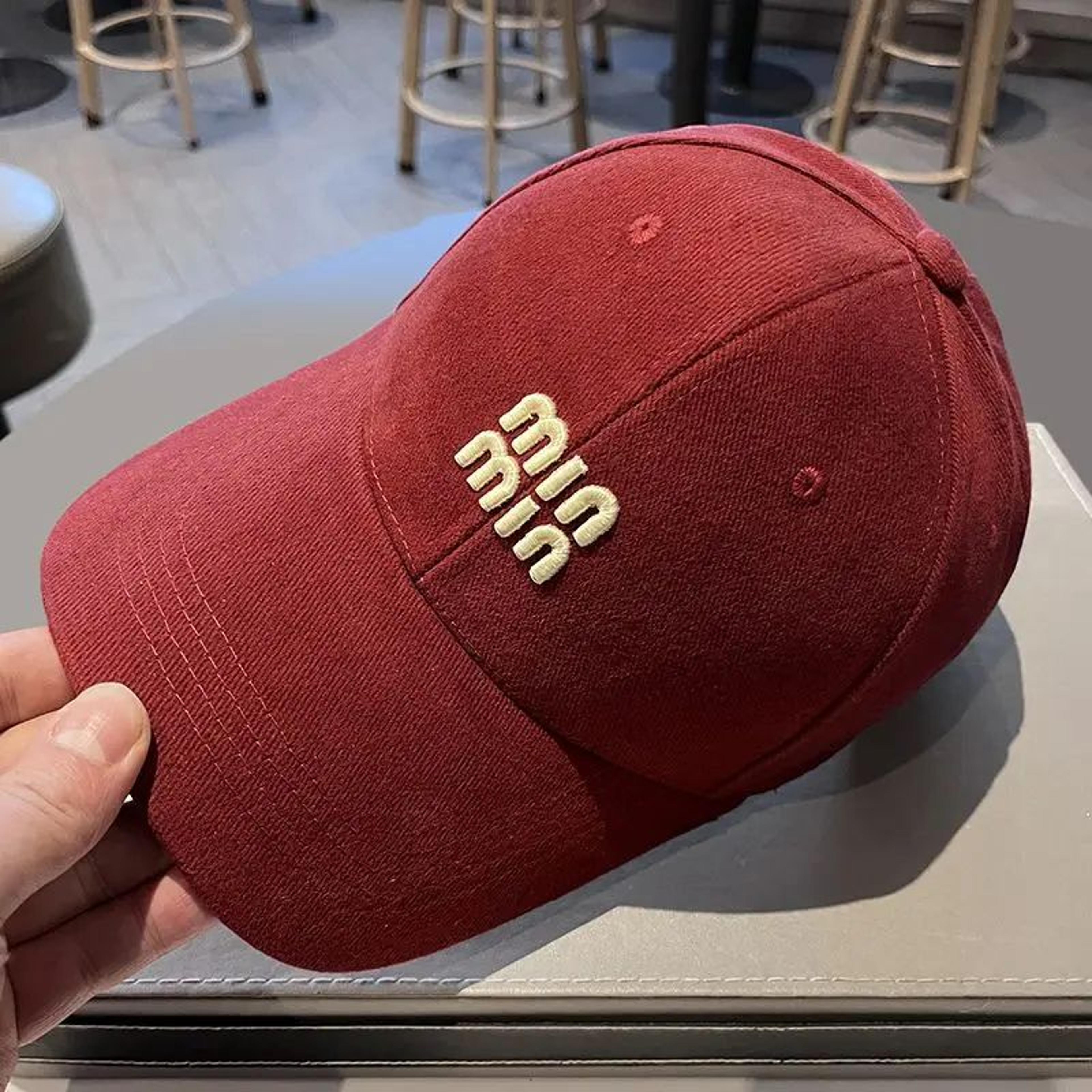 Korean Street Style Baseball Cap  Adjustable Embroidered Cap For Men  Women 2