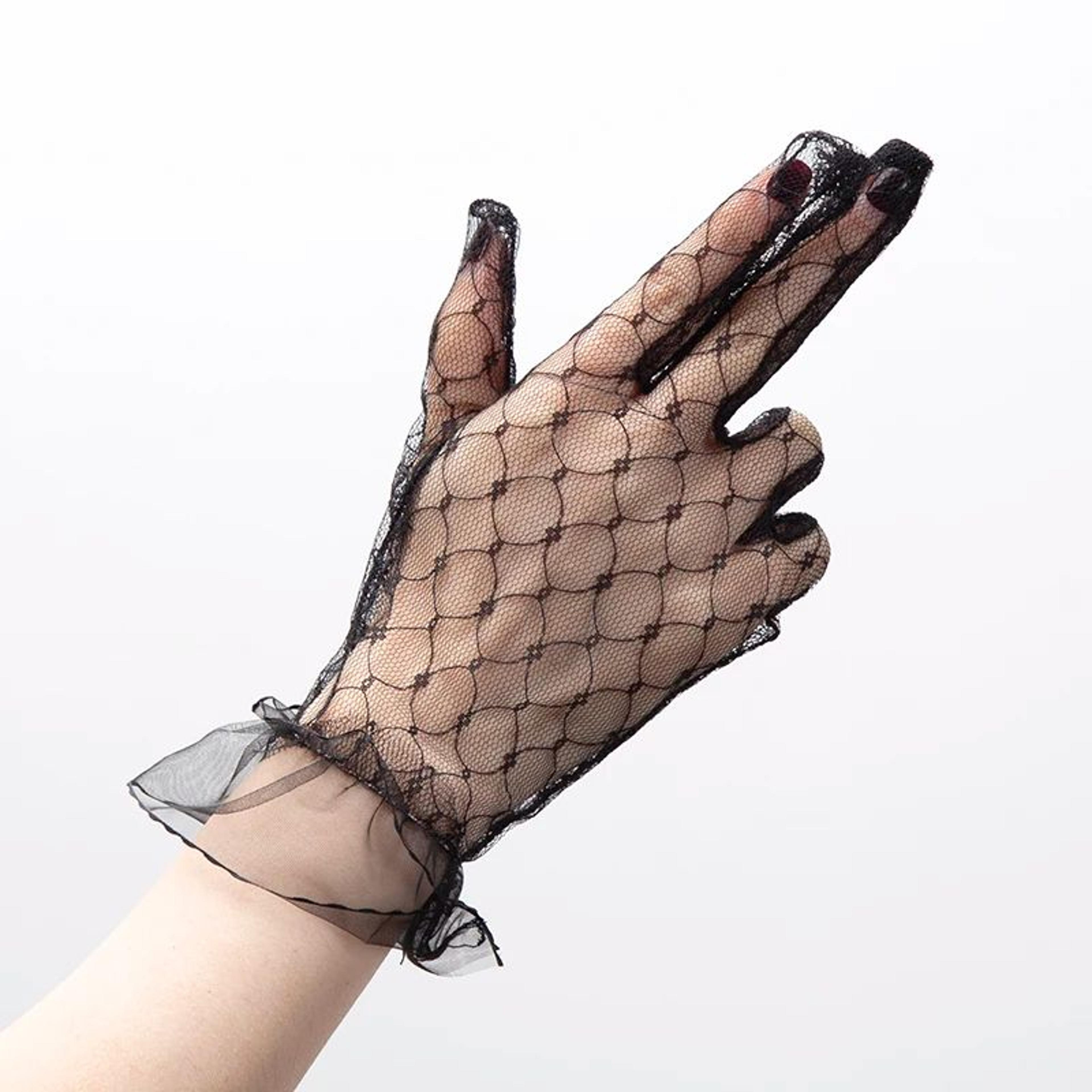 Elegant Sheer Lace Bridal Gloves  Vintage Black Mesh Tulle Short Gloves For Weddings  Evening Parti 1