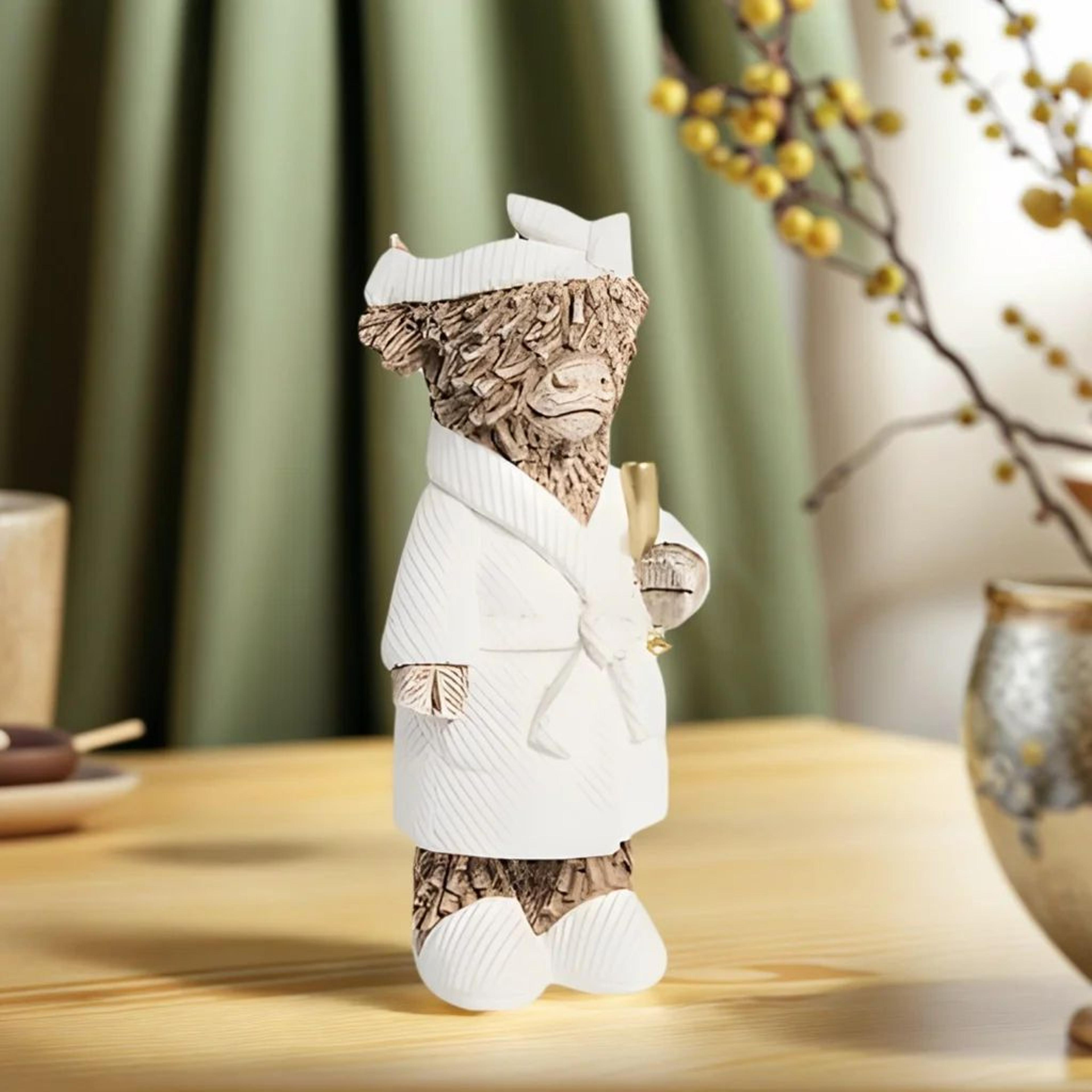 Highland Cow Champagne Statue  Funny Farmhouse Home Decor Figurine In Premium Resin 3