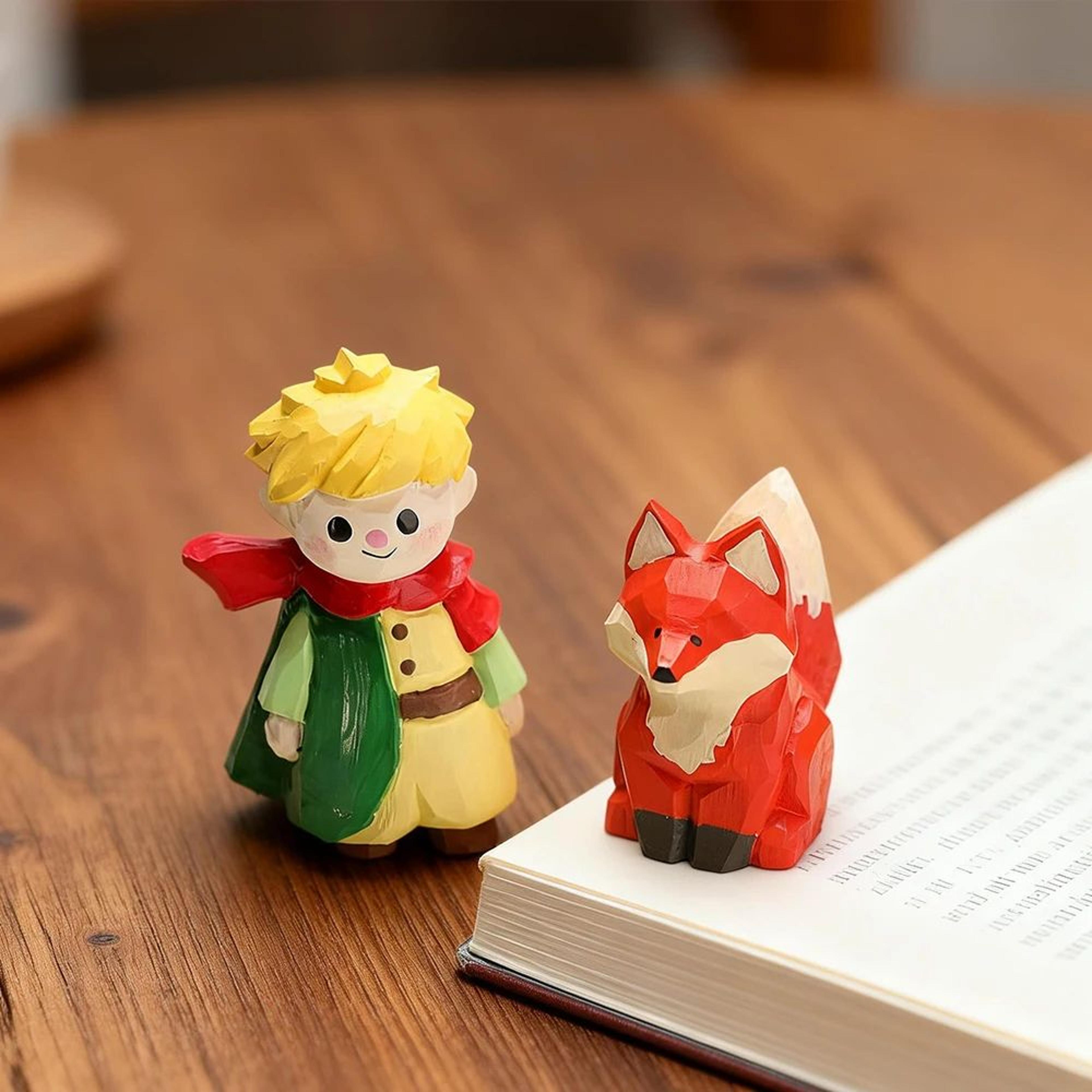HandCarved Solid Wood Fox Figurine For Desk And Home Decor 5