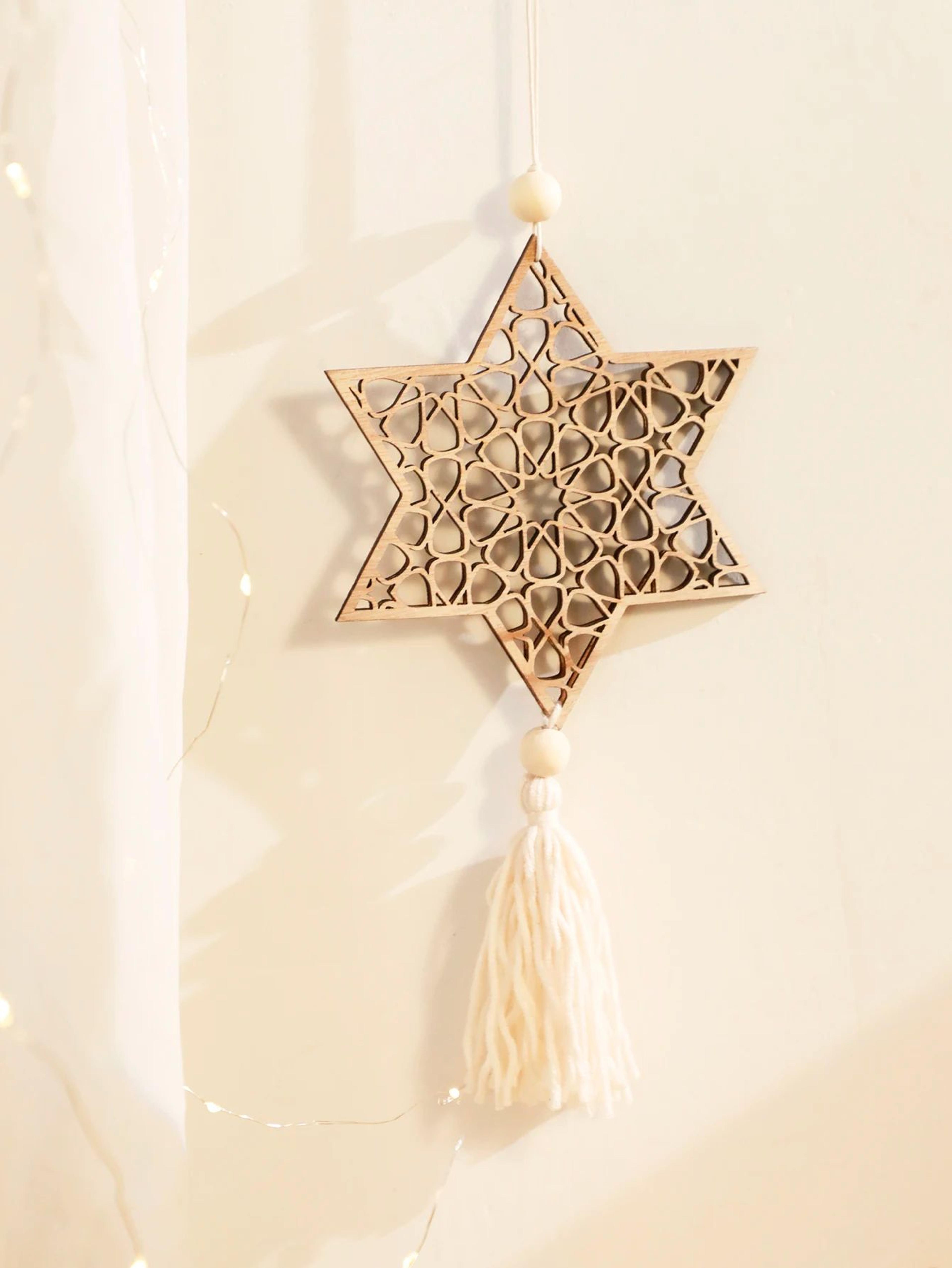 Wooden Ramadan Wall Decor With Tassels For Eid Mubarak Celebrations 3