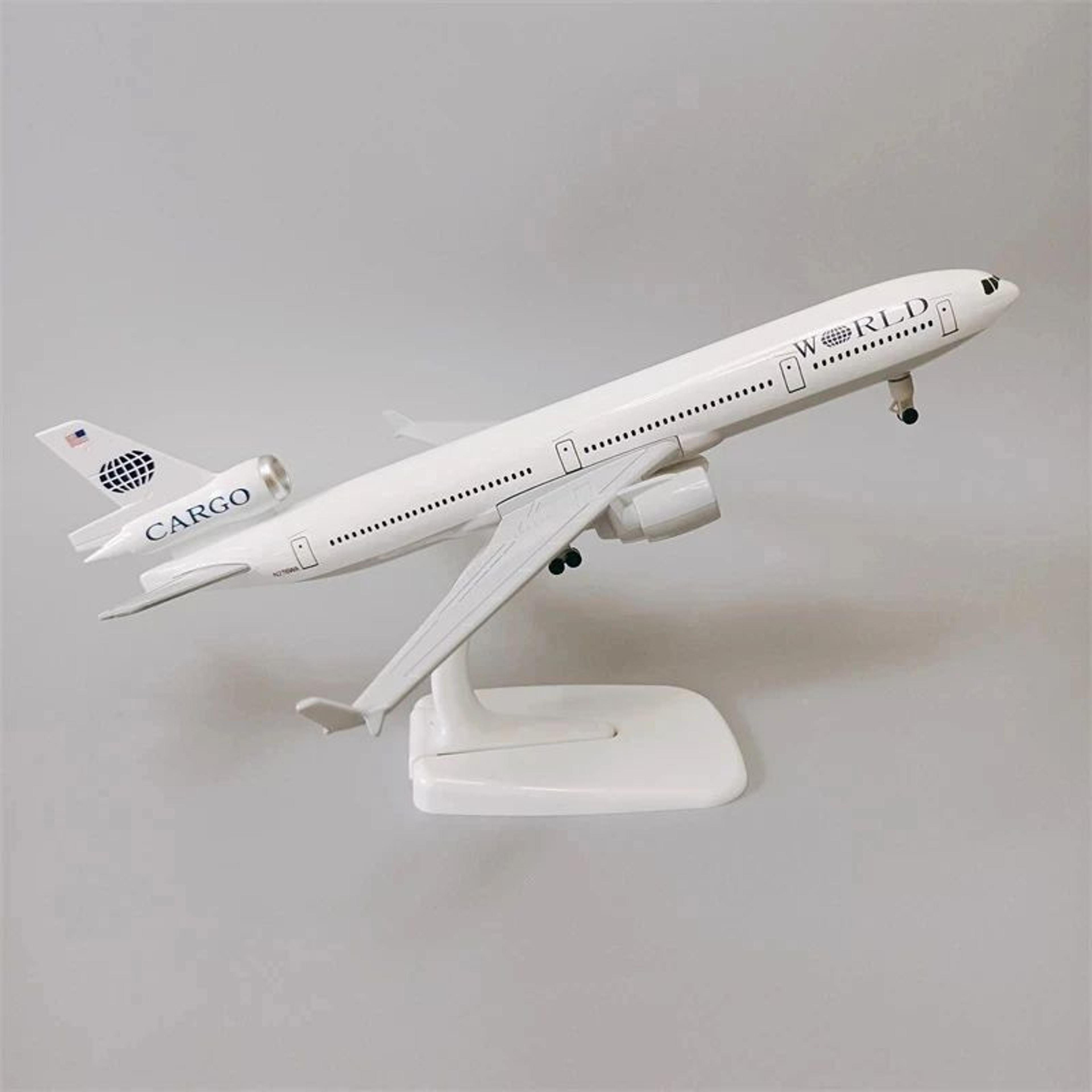 20cm MD11 Model Plane Diecast Airplane Model With Landing Gear Display Stand 4