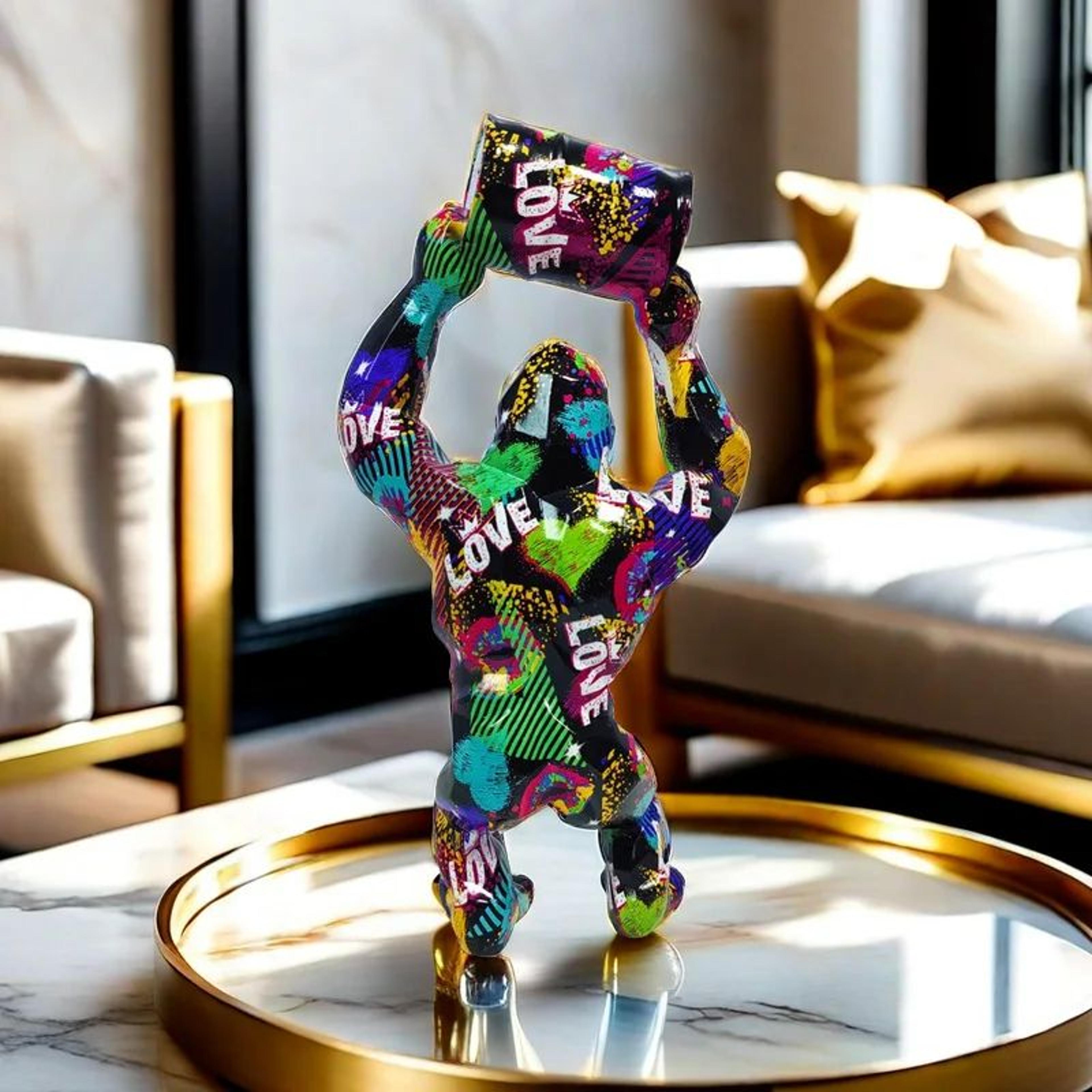 Bucket Lift Gorilla Statue For Modern Home Decor 4