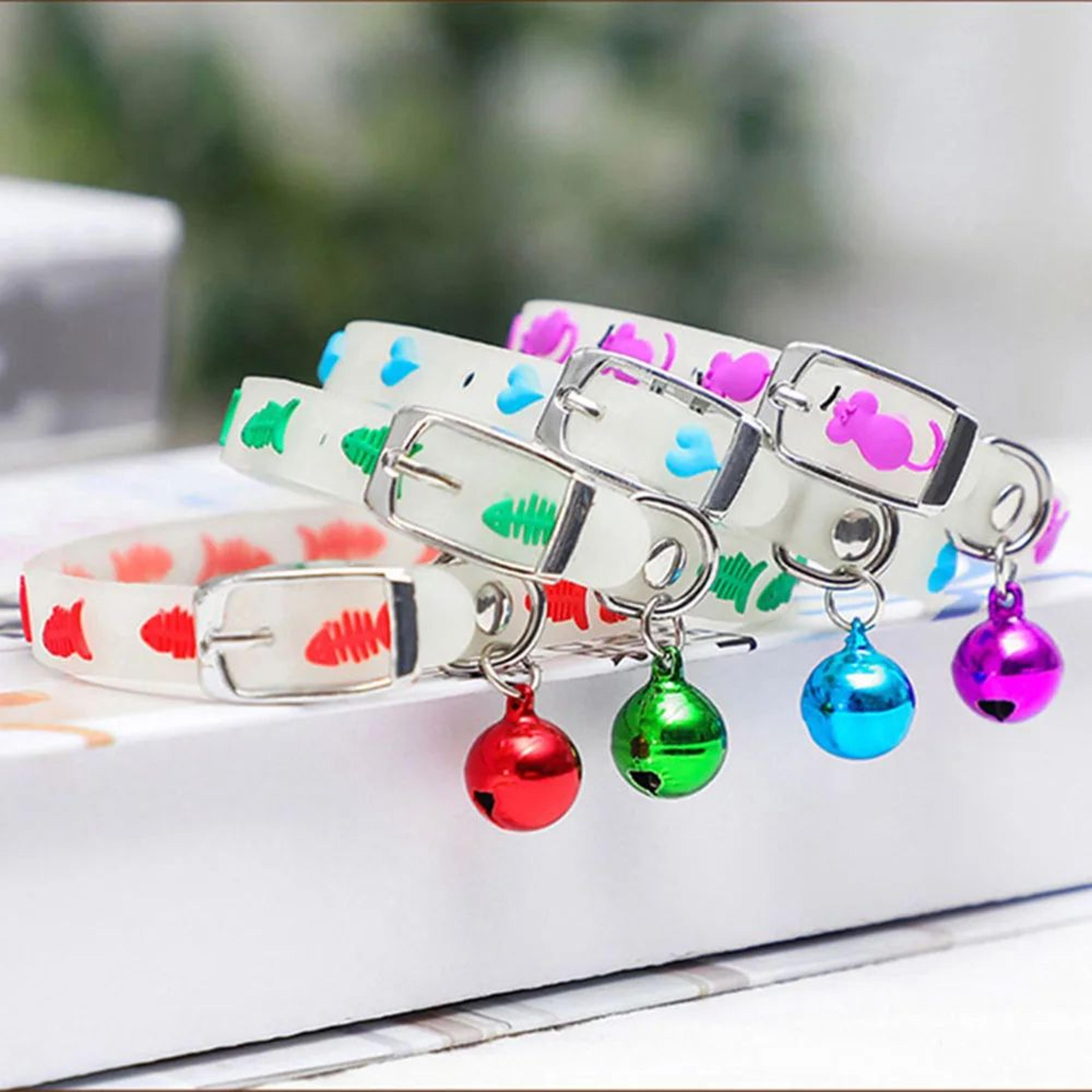 GlowGuard Luminous Cat Collar With Bell 4