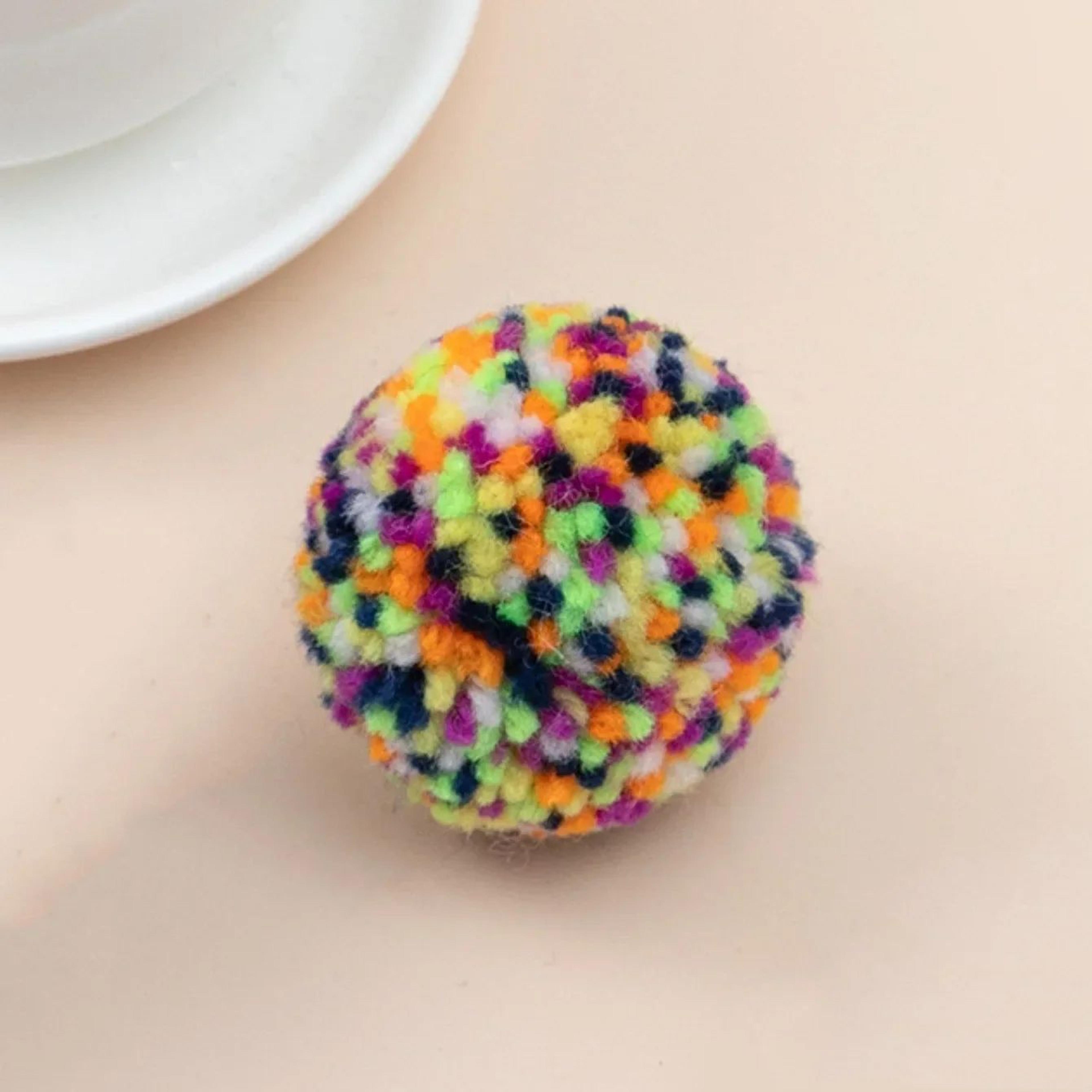 PlayPurr Yarn Ball Interactive Cat Toy 8