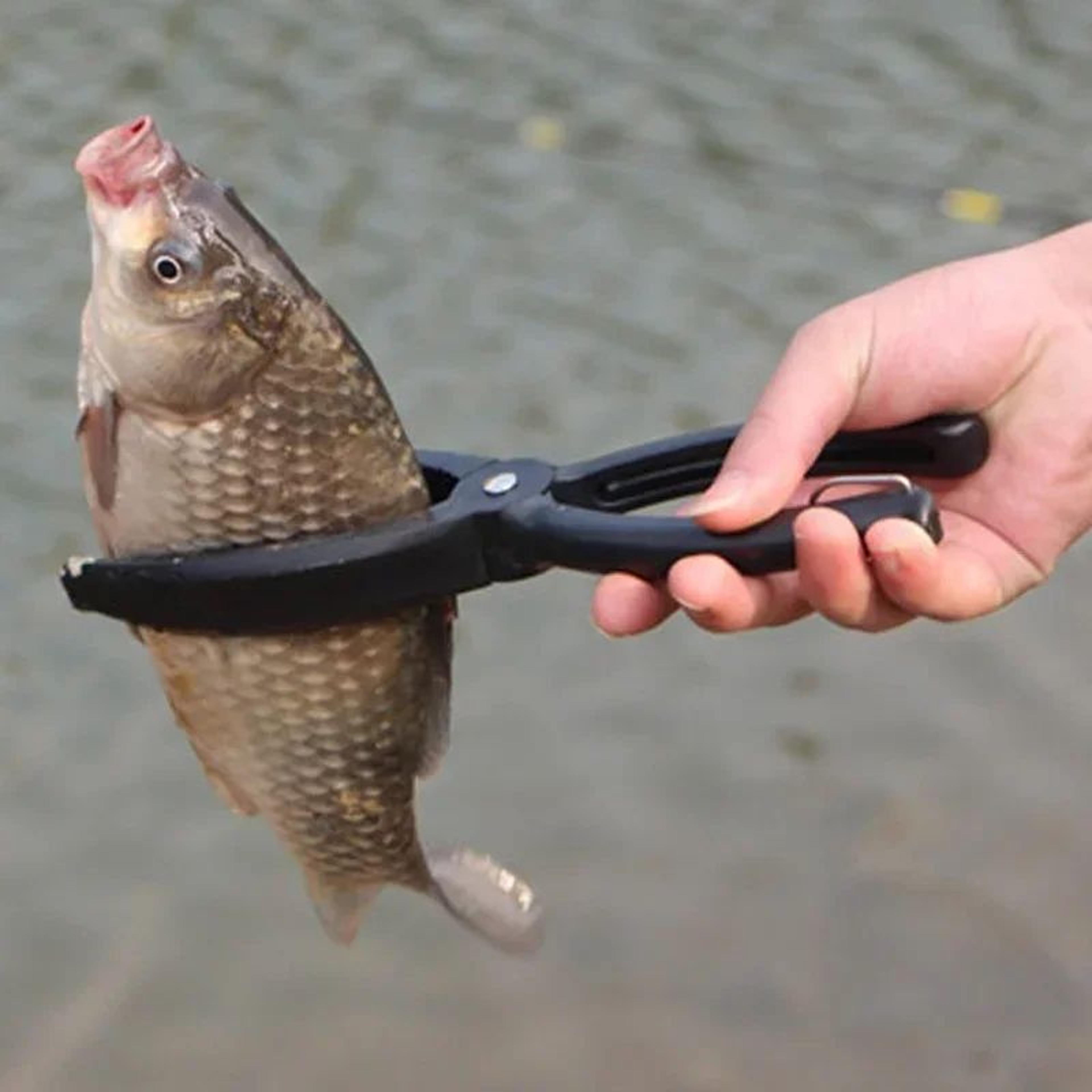 durable fish gripper fishing pliers with anti slip handle fish lip grip clamp