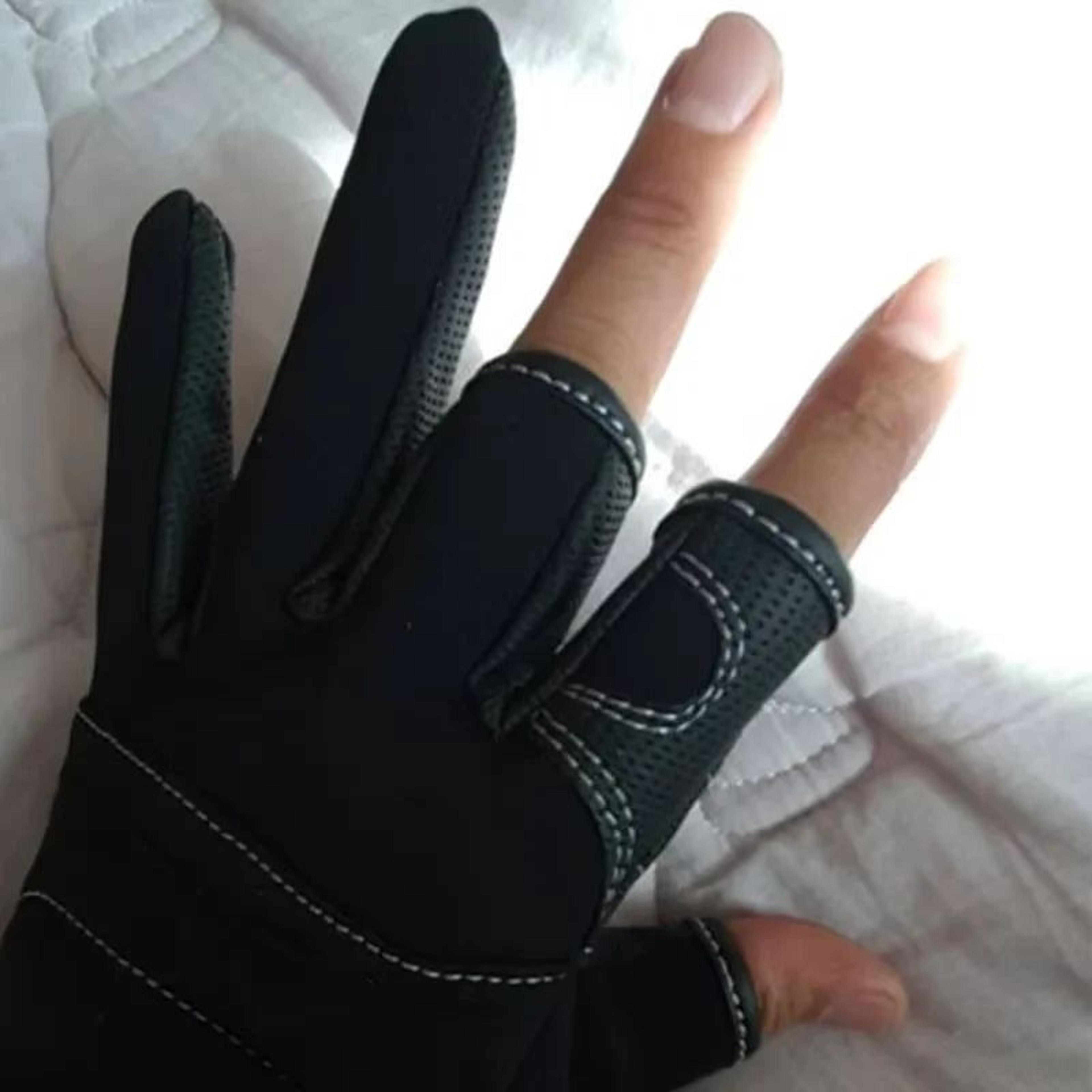 Winter Three Finger Fishing Gloves With Anti Slip Gloves Grip And Warm Fingerless Design 2