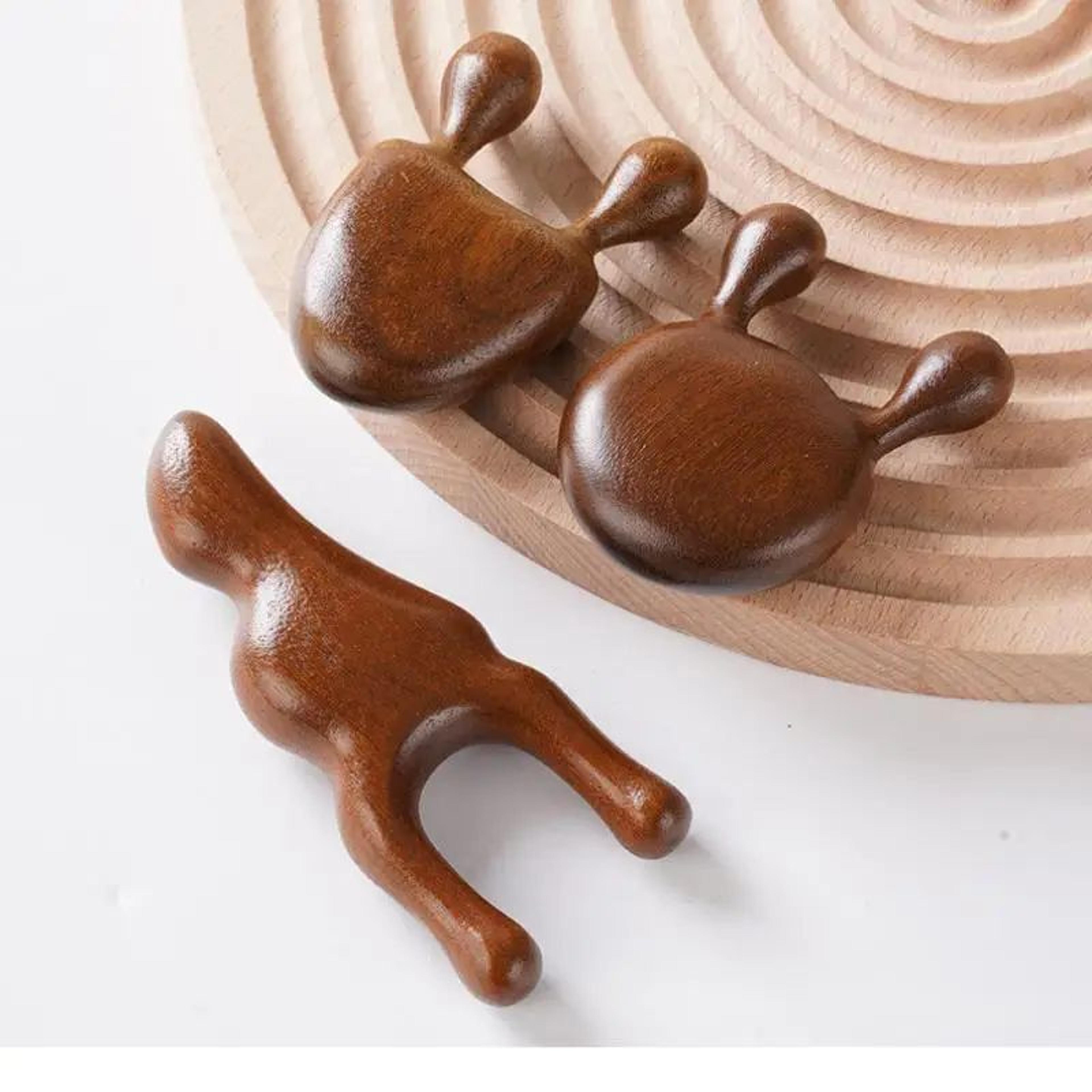 Sandalwood Face Massager For Facial Massage And Eye Relief Tool 2