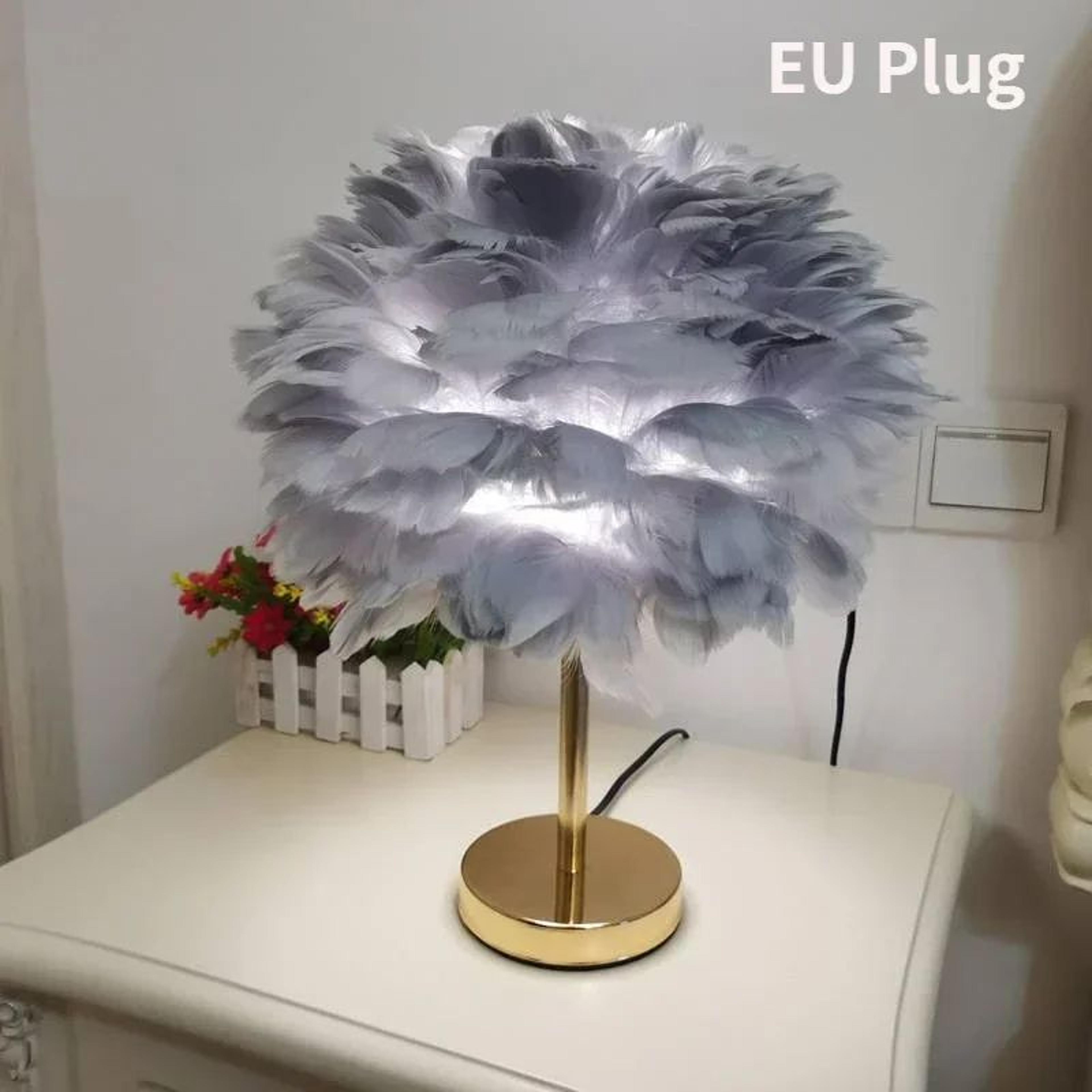 Elegant Feather Table Lamp  Modern Bedside Table Lamp For Bedroom  Living Room Decor 7