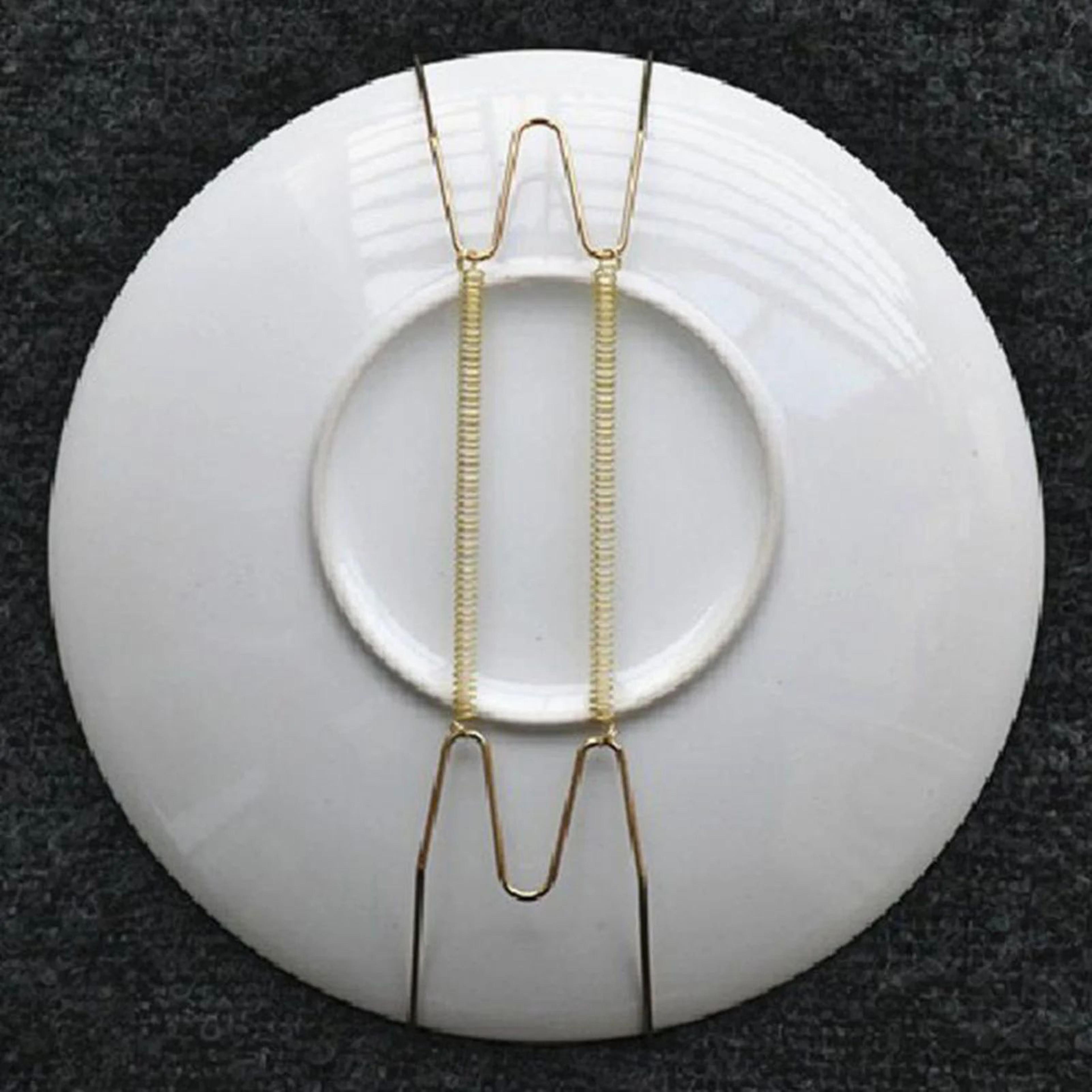 GalleryGrip Invisible Plate Hangers 4Piece Decorative Plate Wall Display Set 1