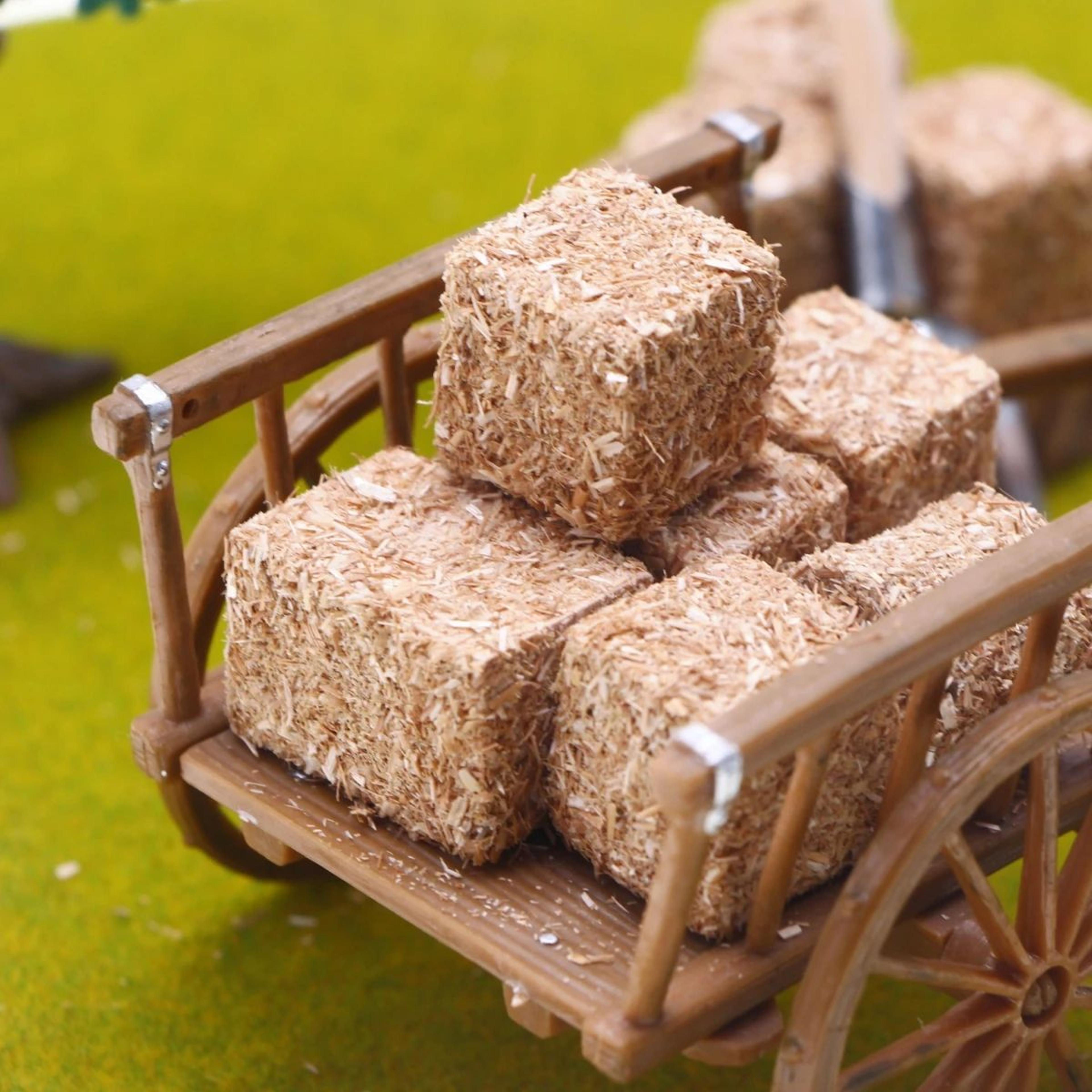 Rustic Mini Hay Bales Set For Dollhouse Farm And Western Decor 5