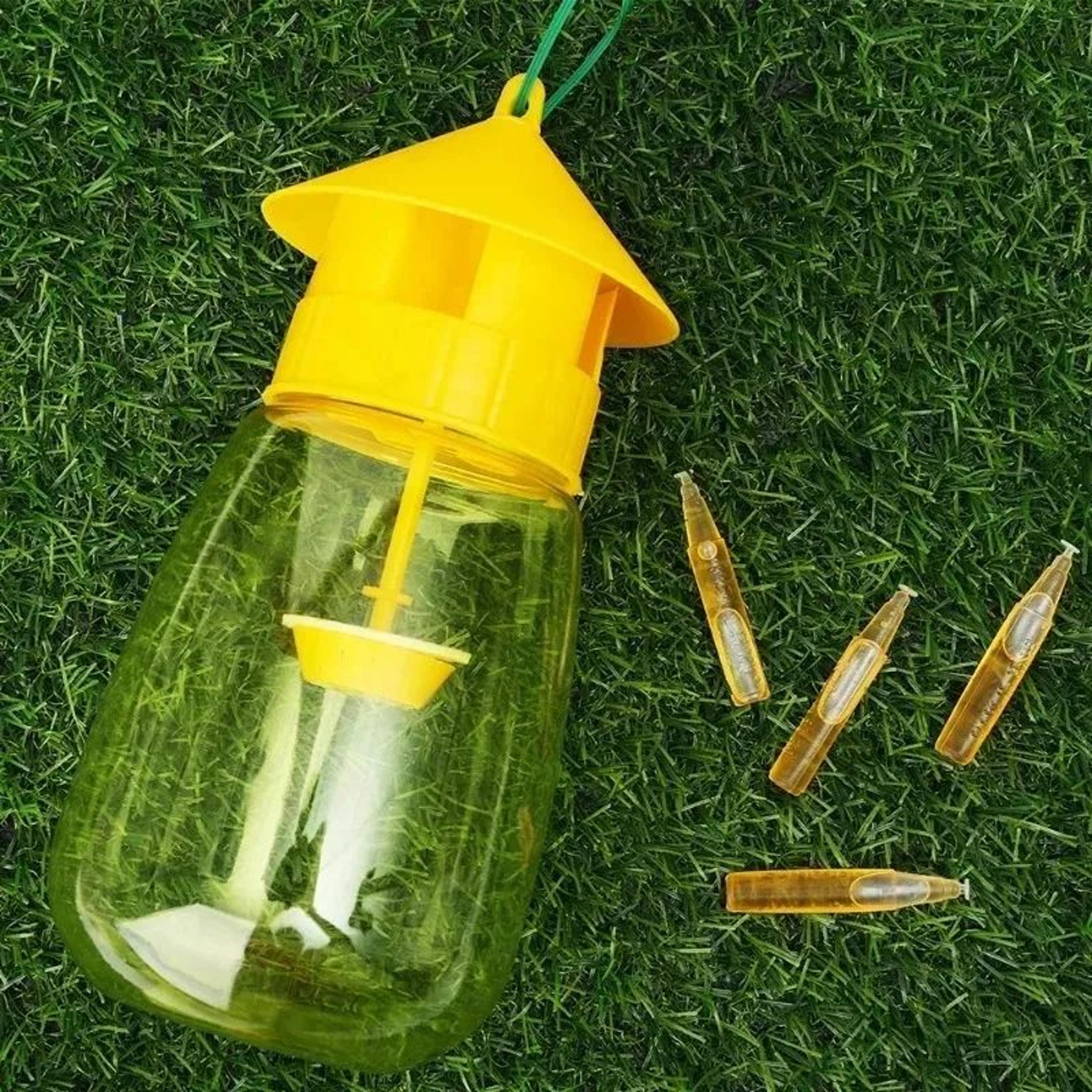 GardenGuard Large Capacity Fruit Fly Trap And Wasp Trap With Hanging Attractant 2