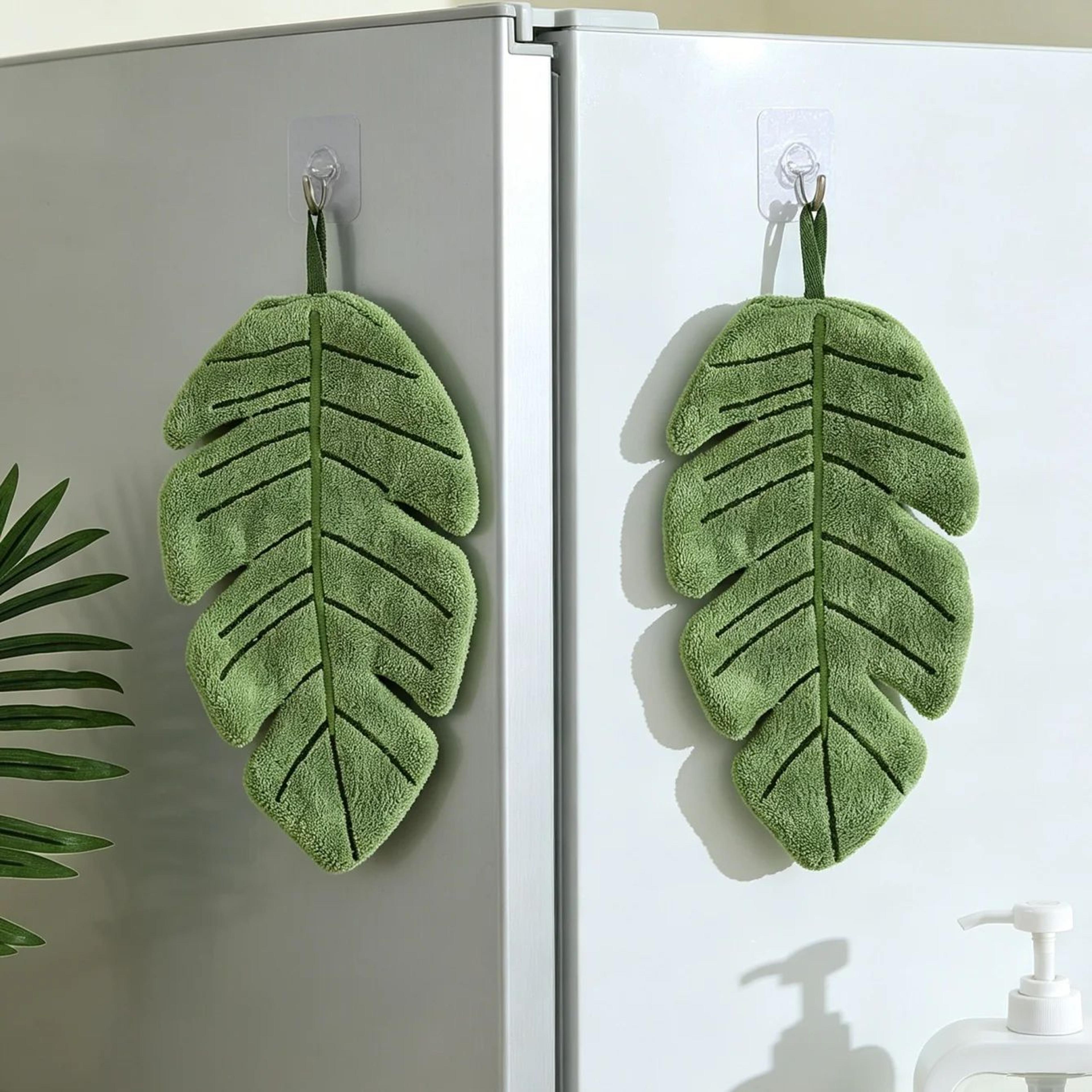 Leaf Shape Coral Velvet Hanging Hand Towel 1