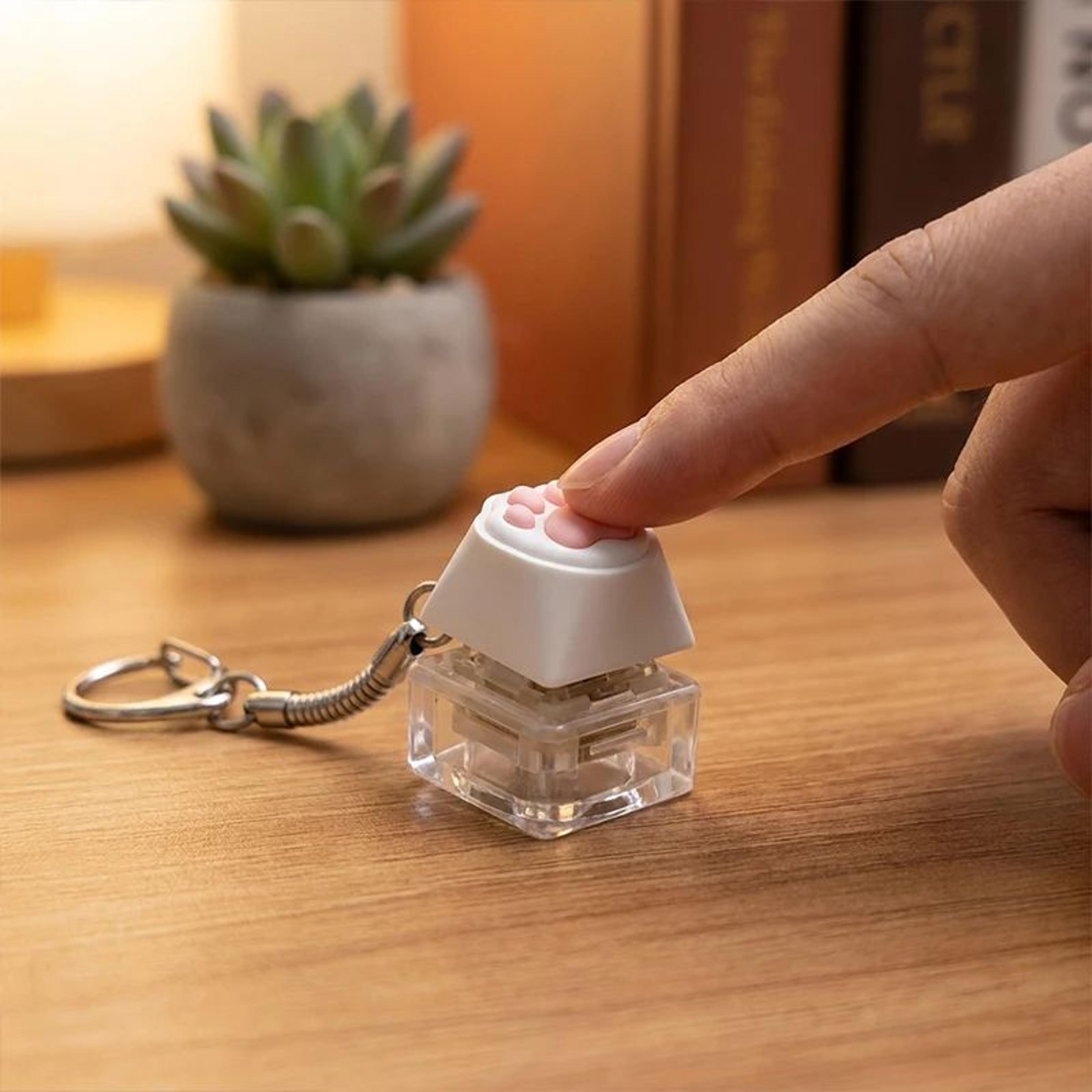 1-key mechanical keyboard clicker keychain stress relief switch tester