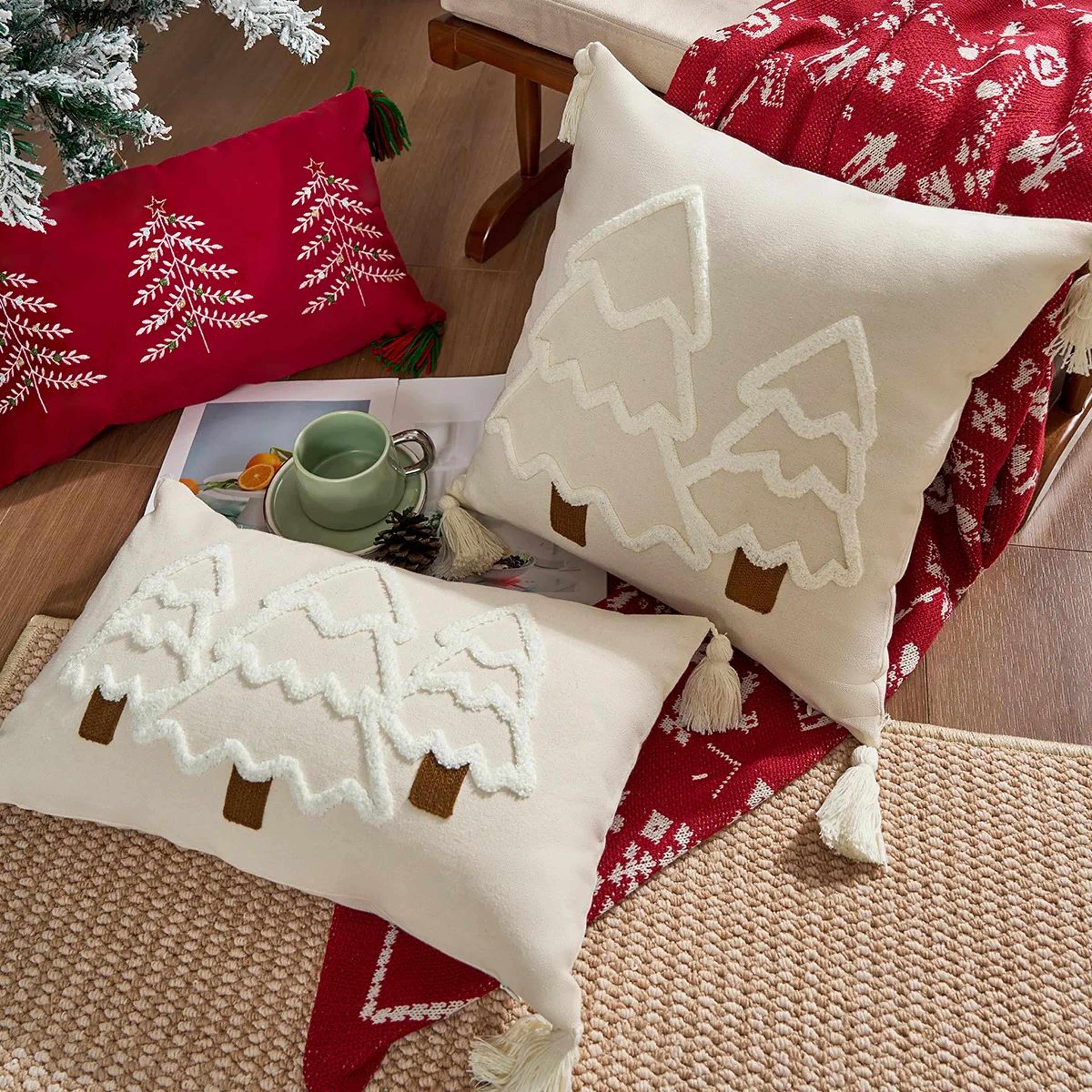 Tufted Christmas Tree Pillow Cover With Tassels For Cozy Holiday Decor 1