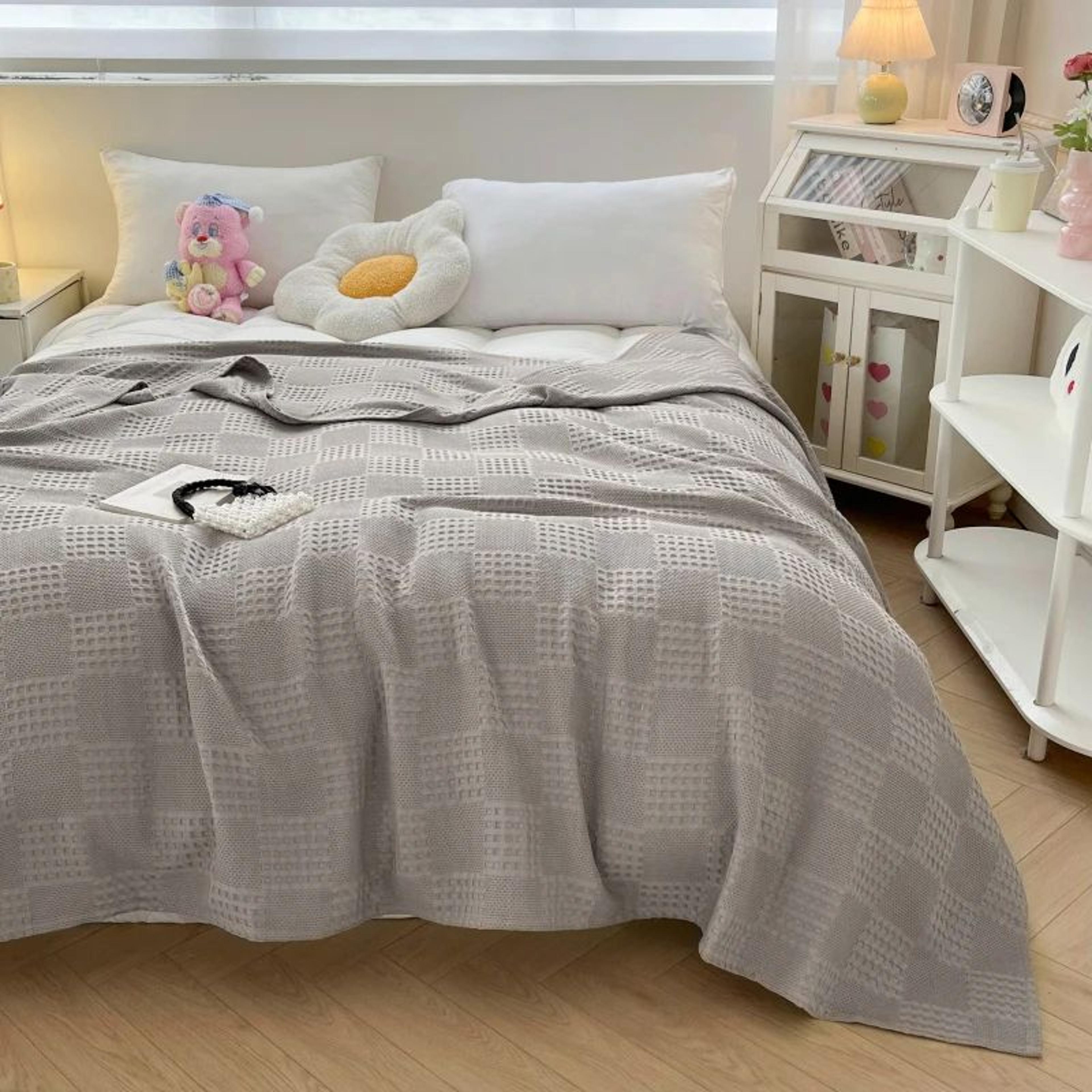 Battilo Cotton Waffle Throw Blanket Soft Breathable Lightweight Blanket For Bed And Sofa 2