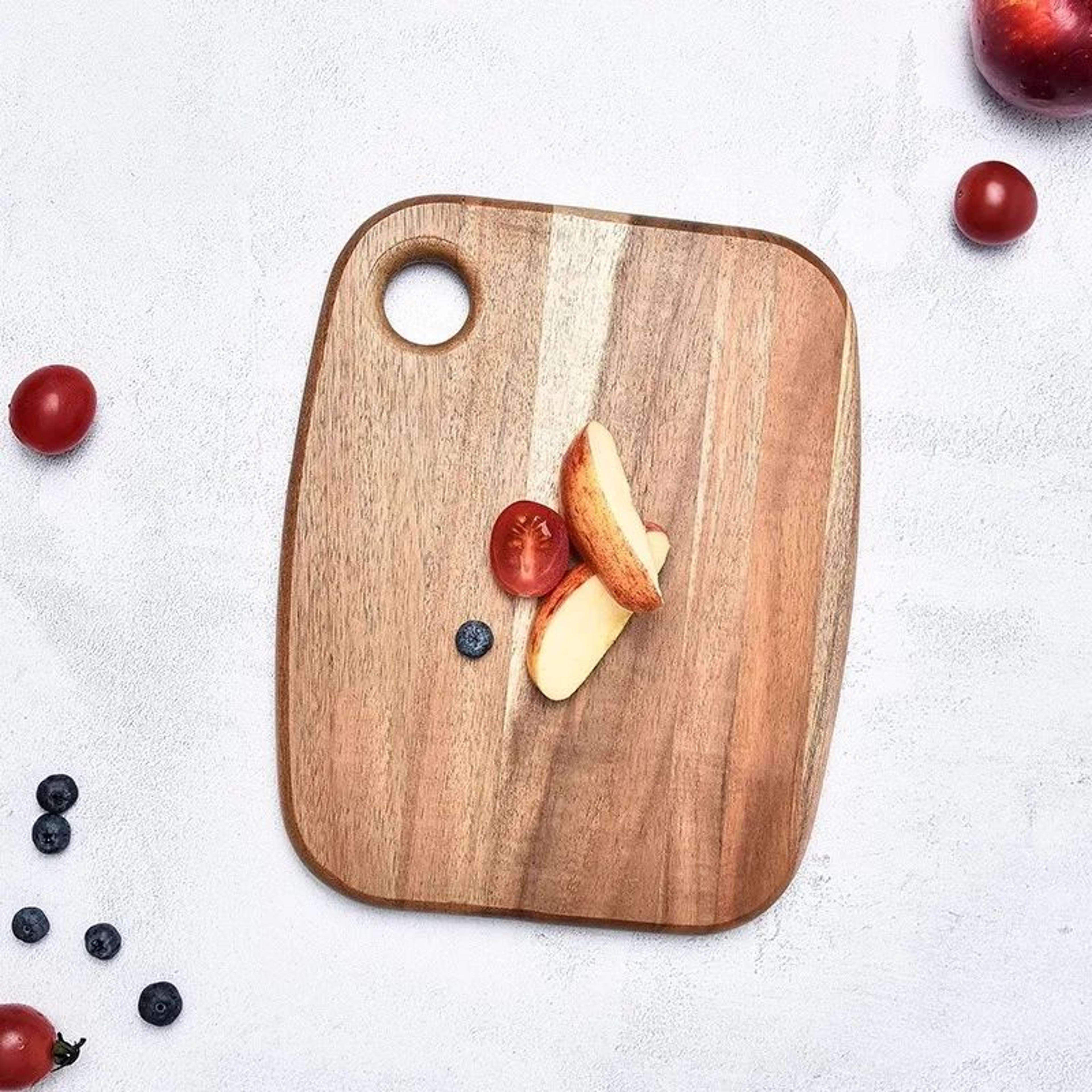 Acacia Wood Cutting Board For Kitchen And Camping 1