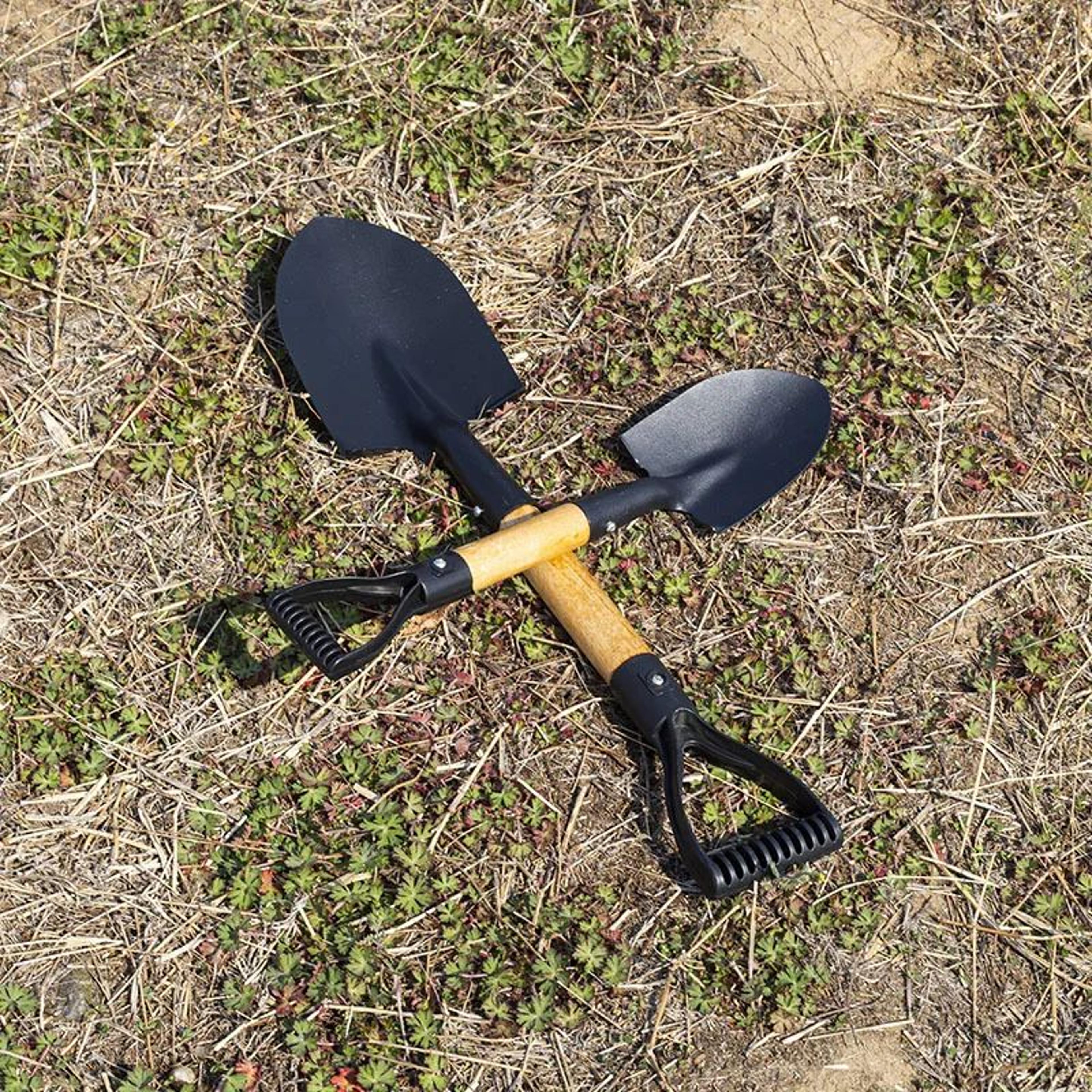 manganese steel garden shovel portable digging trowel
