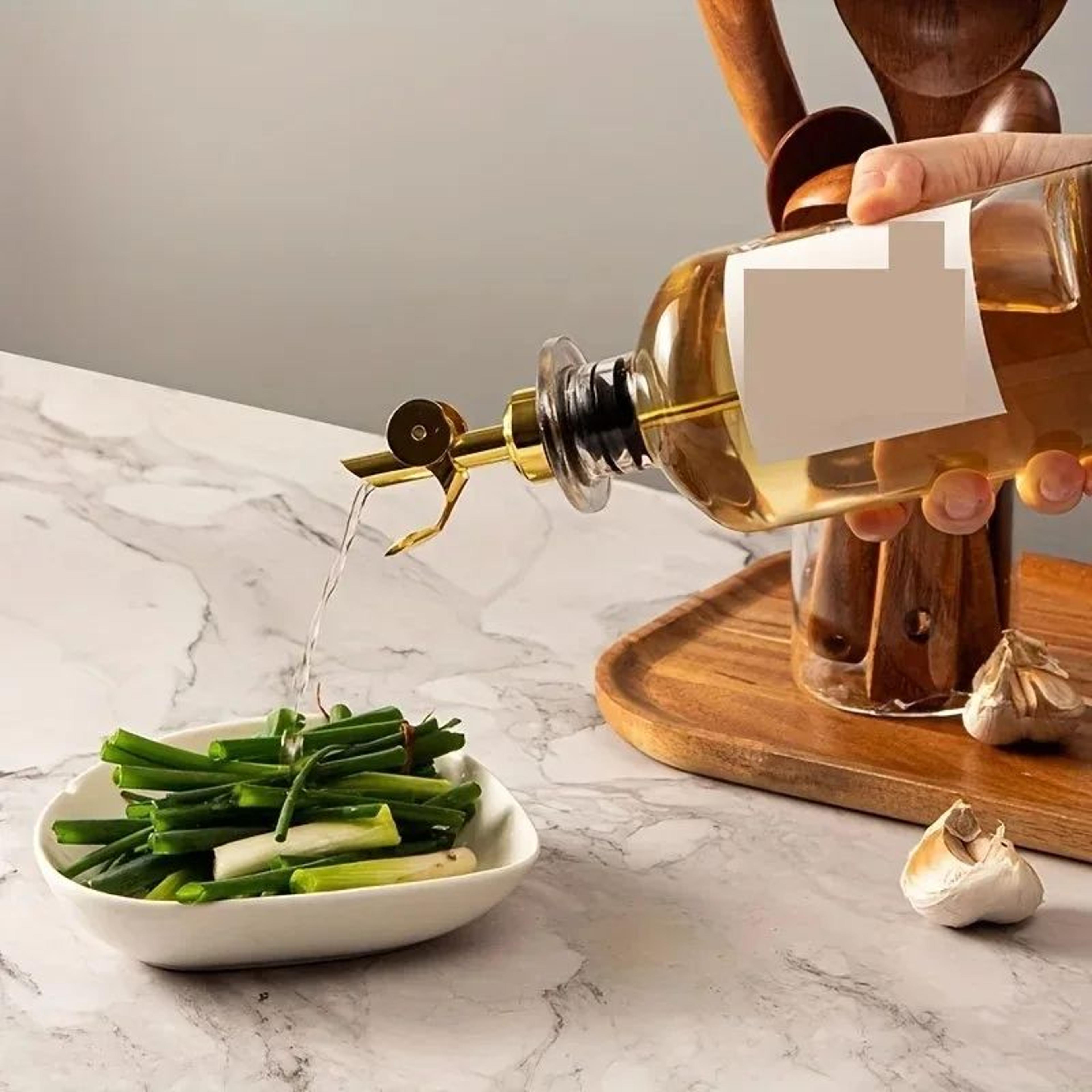 Glass Olive Oil Dispenser Bottle With Pour Spout For Vinegar And Condiments 3