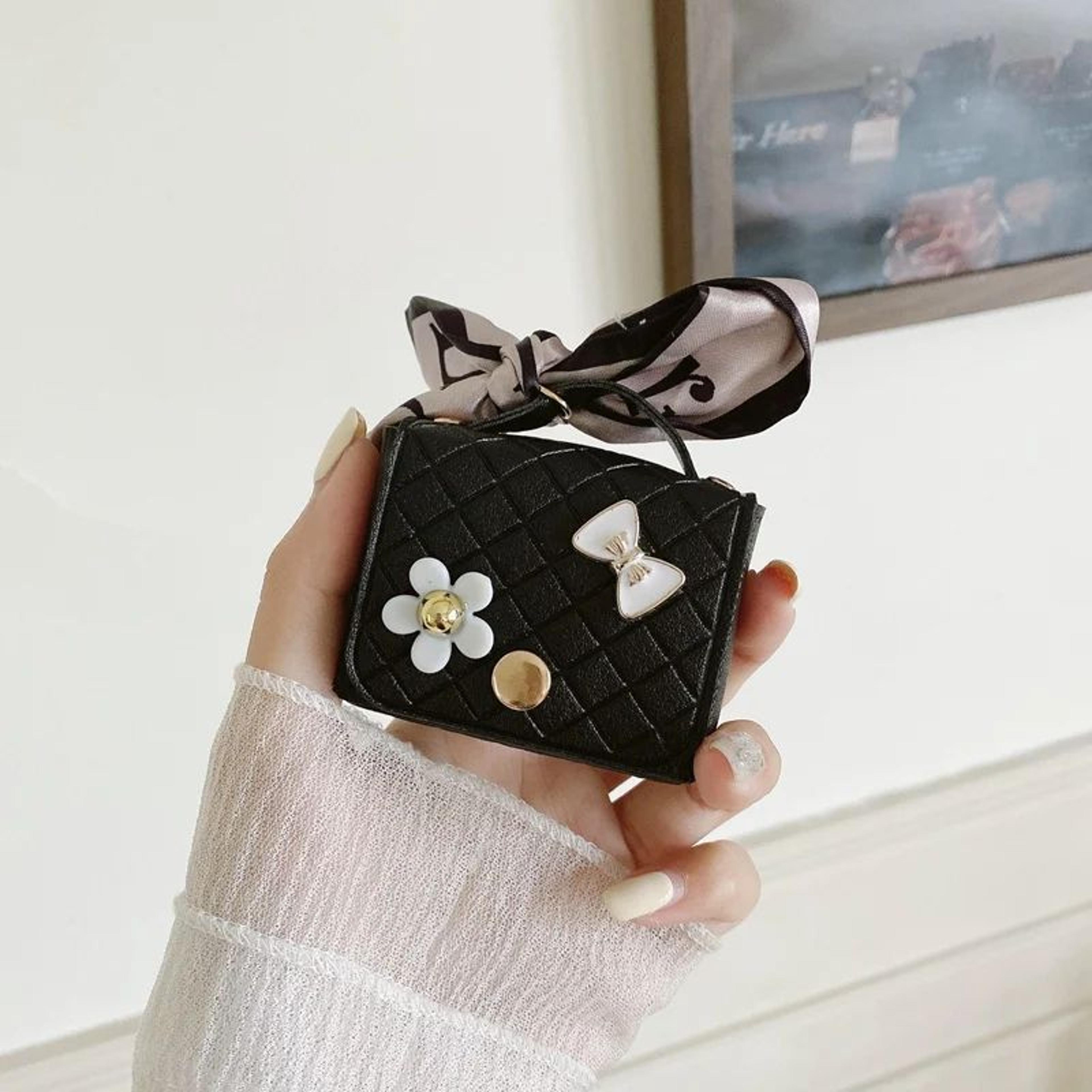 Luxury Leather Protective Case For AirPods 2 3 And Pro 2 6