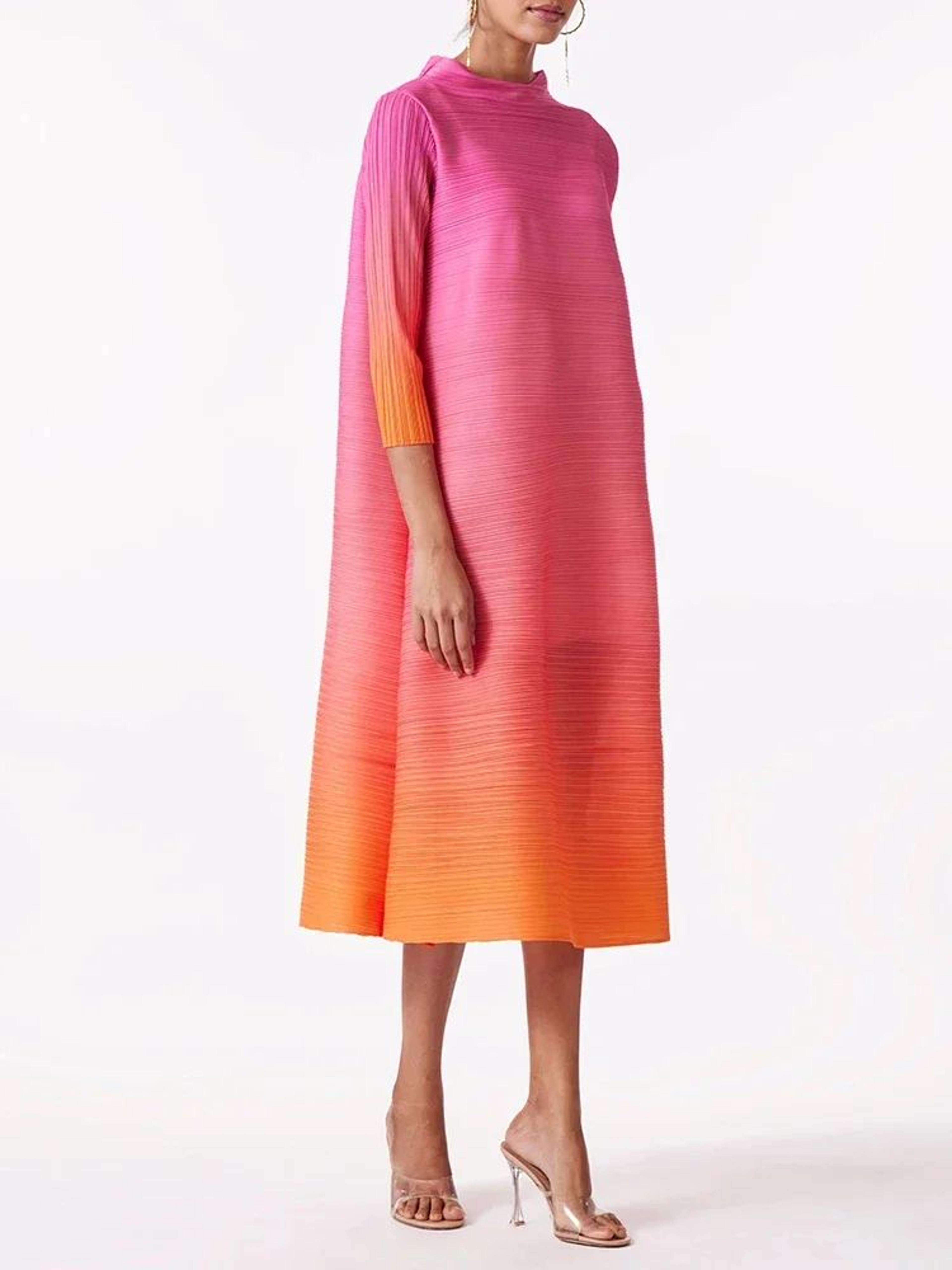 Womens Gradient Pleated Midi Dress With Turtleneck And Long Sleeves 1
