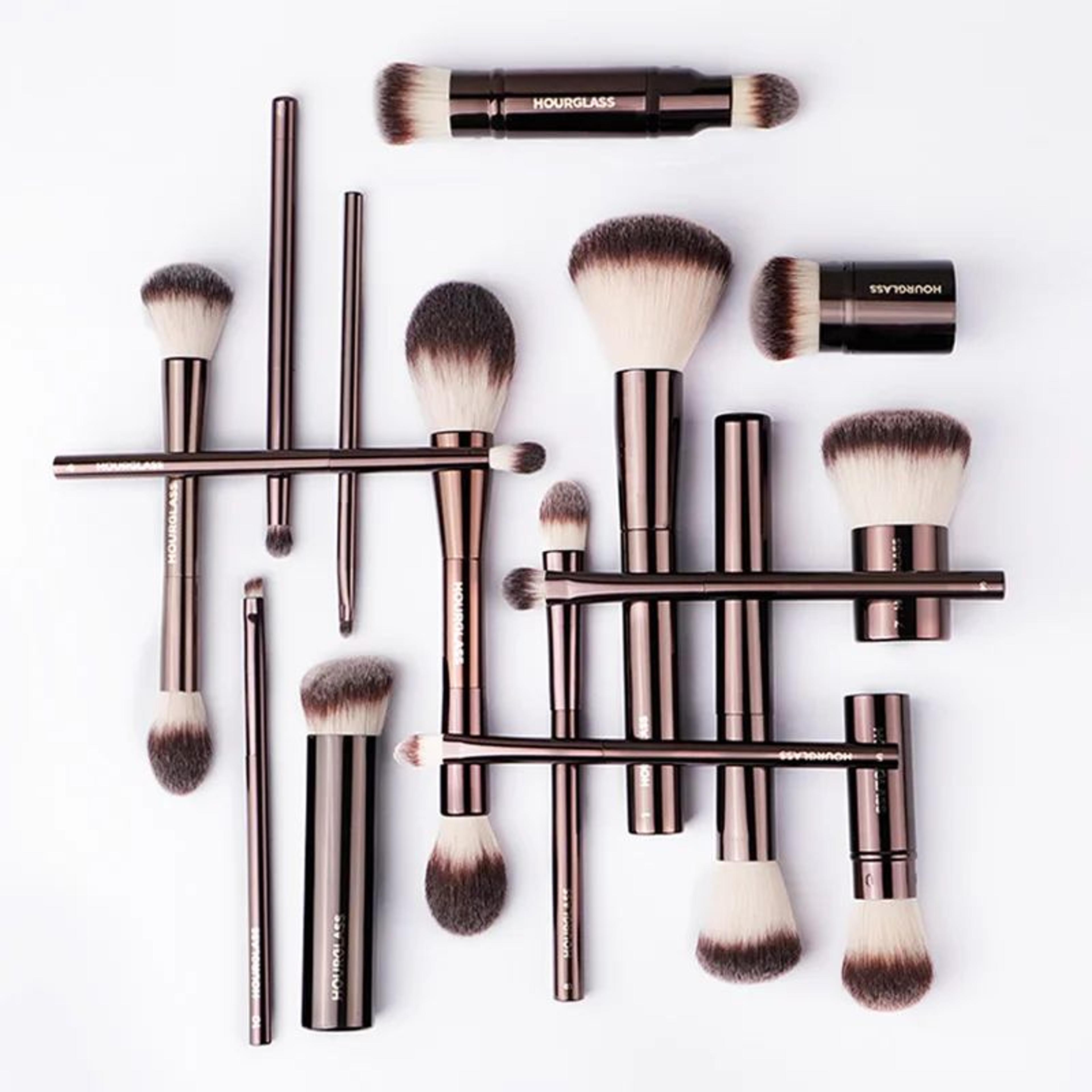 hourglass style makeup brushes for foundation, powder, blush and eye makeup