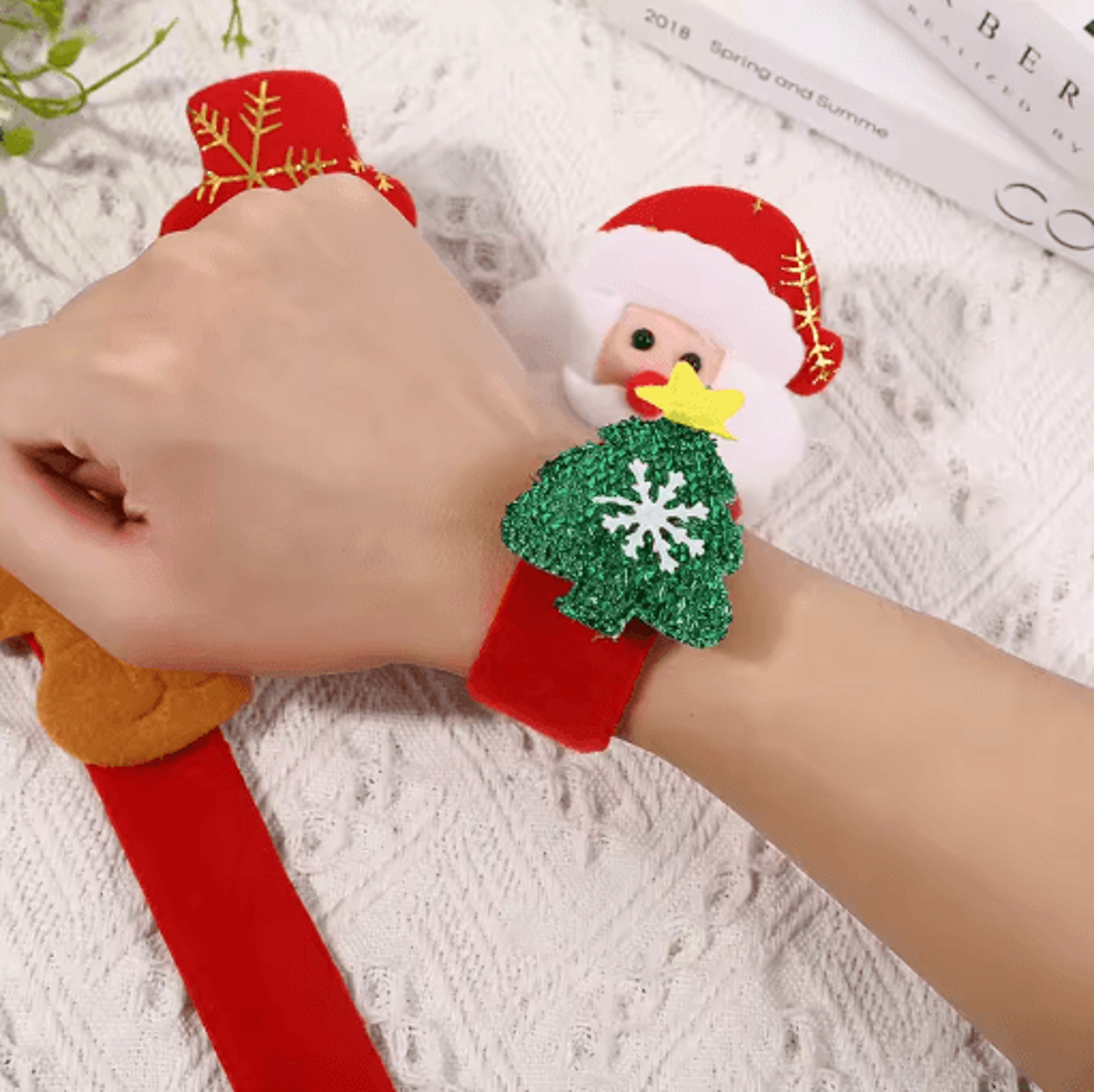 Festive Plush Santa Sleigh Snap Bracelet Light Up Christmas Wristband For Kids 6