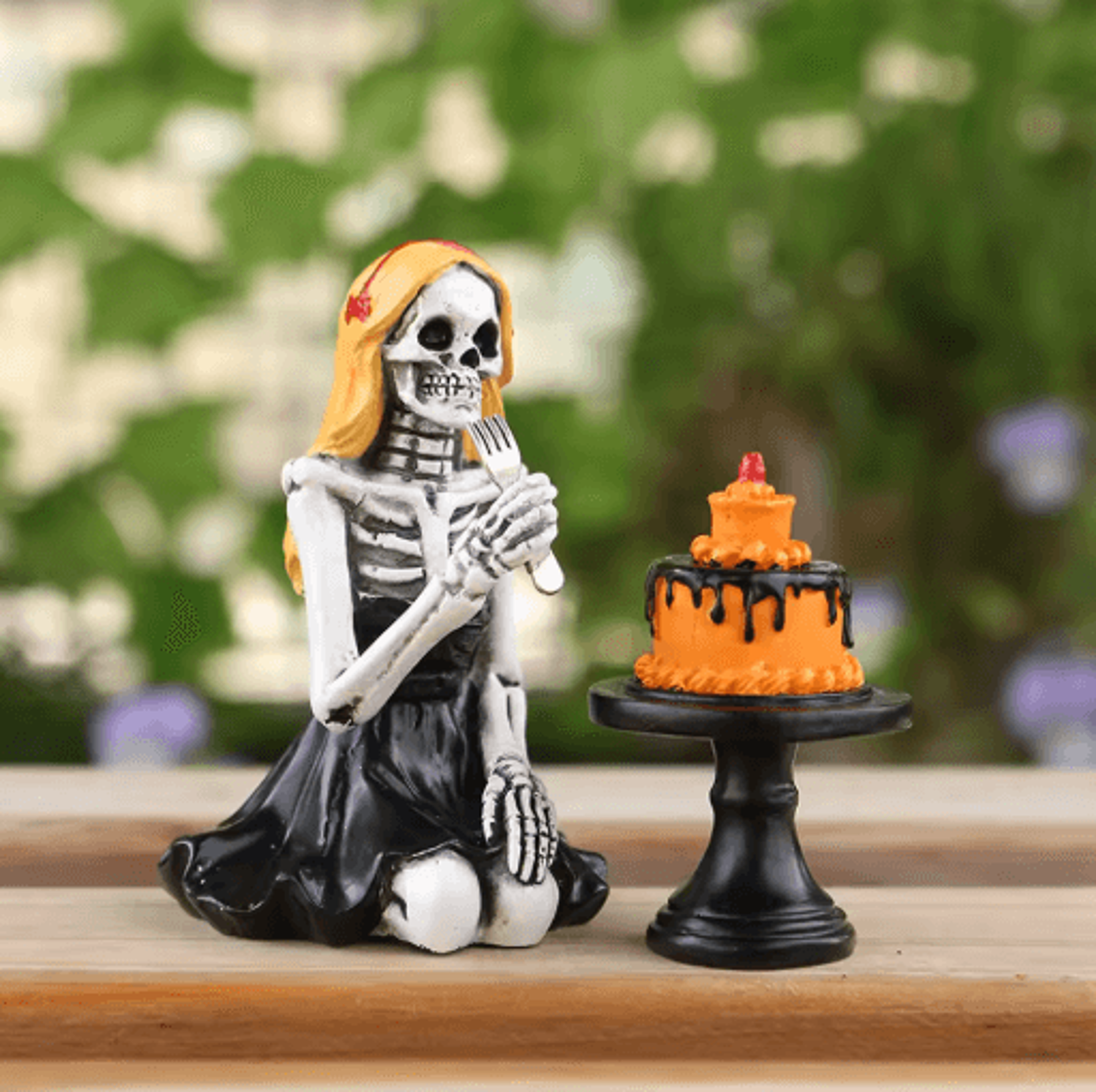 Skull Girl Skeleton Statue Gothic Halloween Figurine For Home Decor And Party Display 3