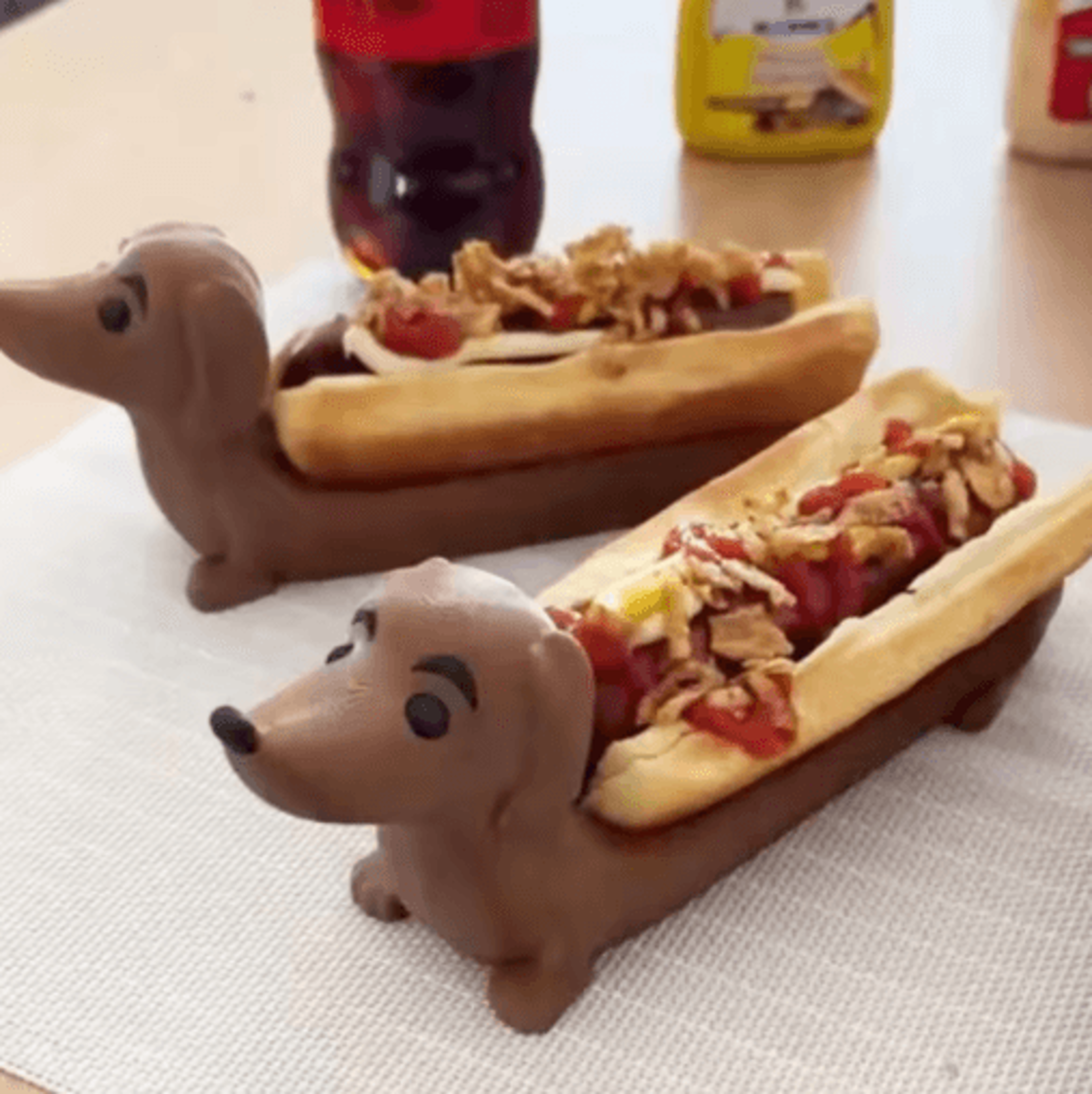 Funny Dachshund Dinner Plate Cute Puppy Shaped Serving Tray For Sandwiched Hot Dogs And Sushi 4