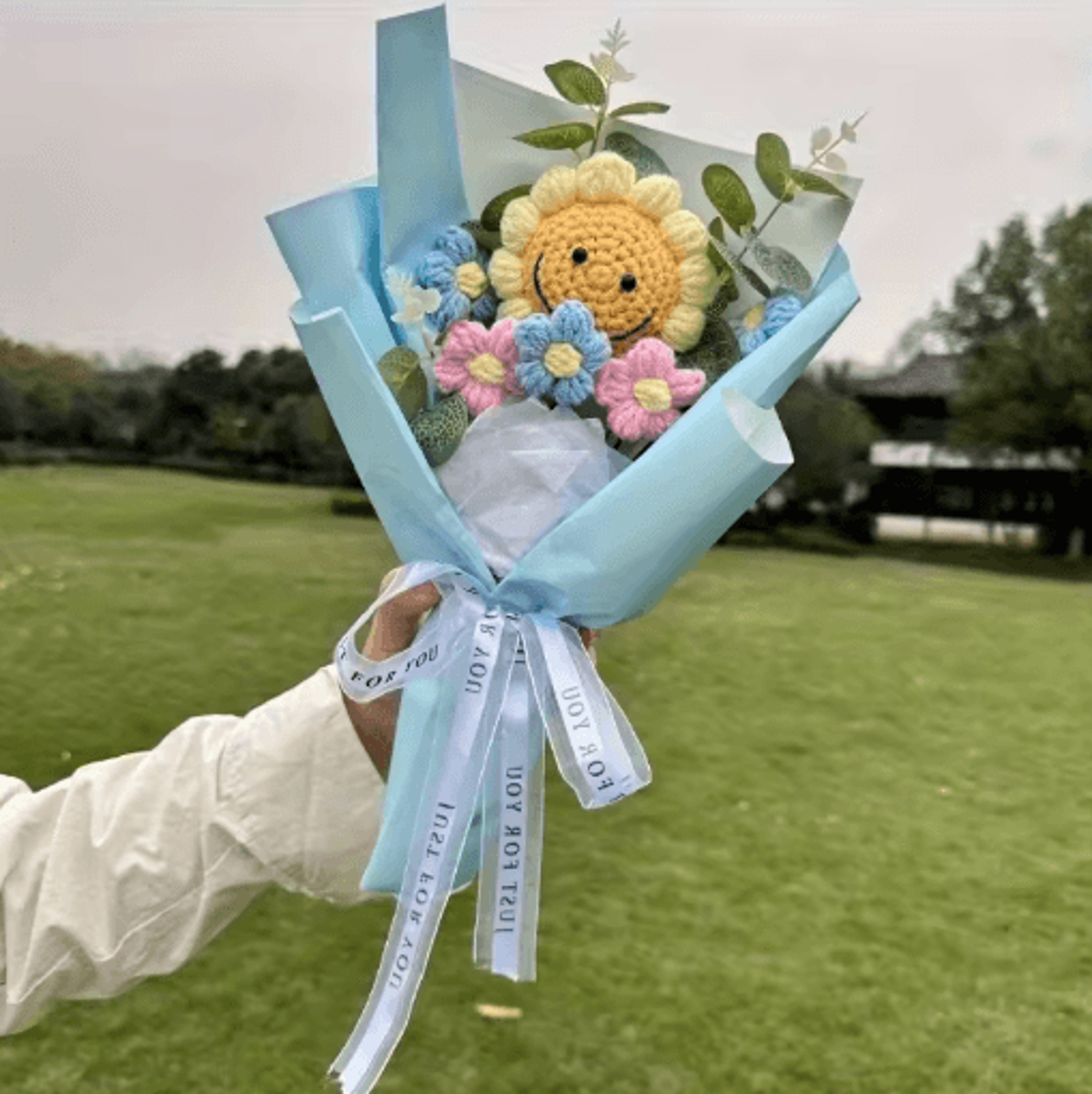 Handmade Crochet Sunflower Bouquet Bright Artificial Flowers For Lasting Joy 1 To 2 Pcs 4