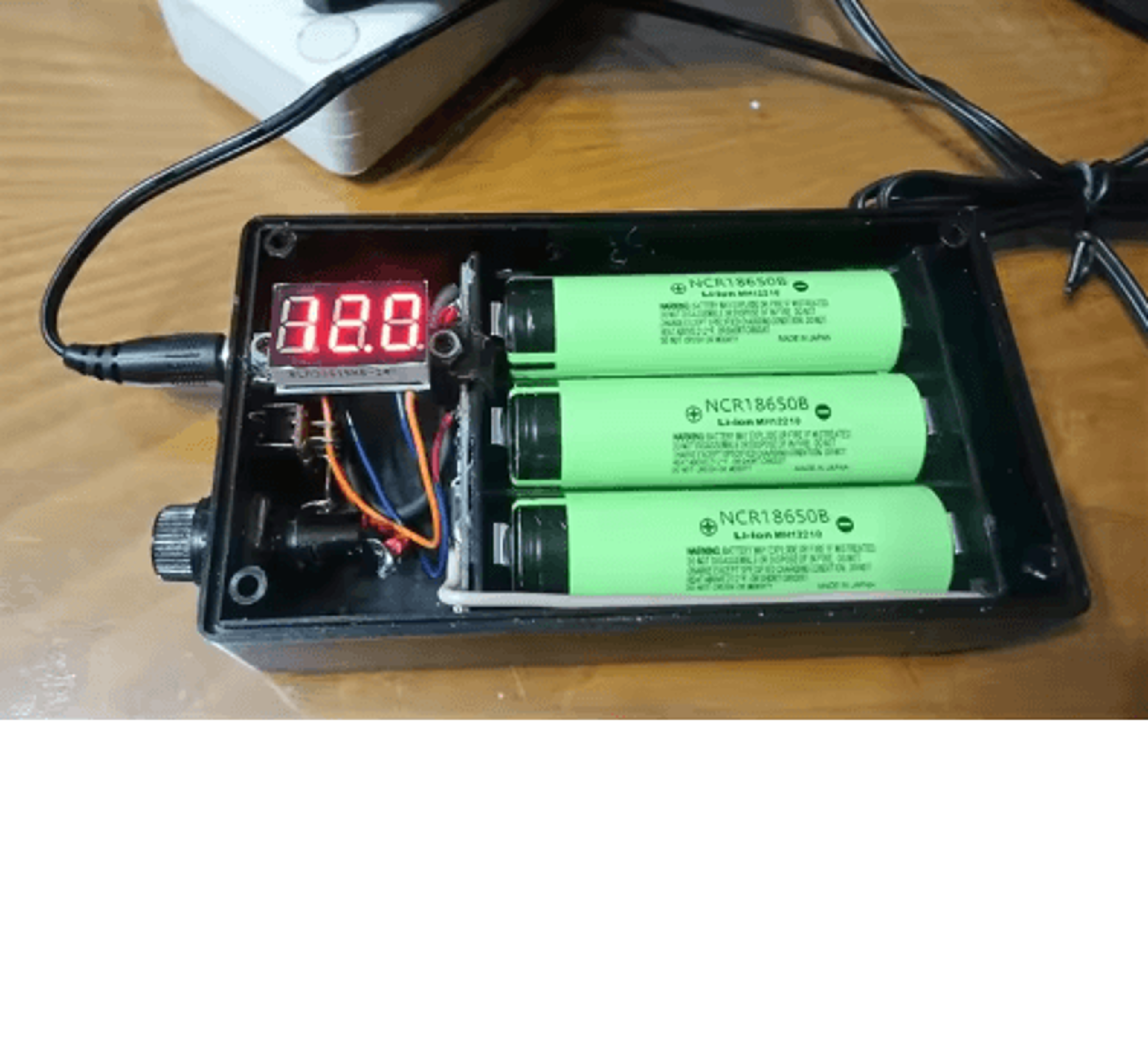 DIY ABS 18650 Battery Storage Case With Hard Pin 14 Slot Options 0