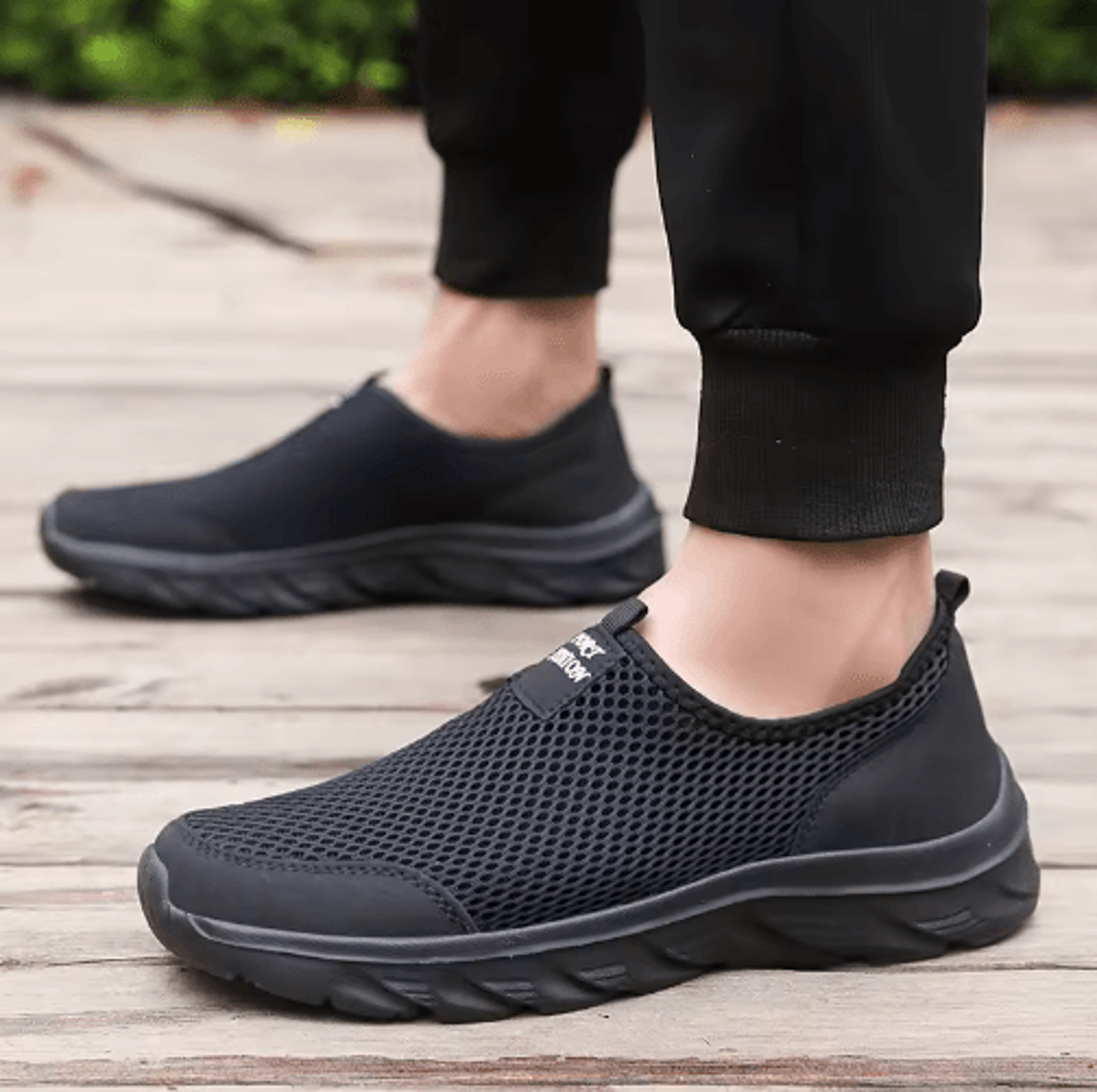 Lightweight Breathable Mens Casual SlipOn Sneakers For Everyday Comfort 0